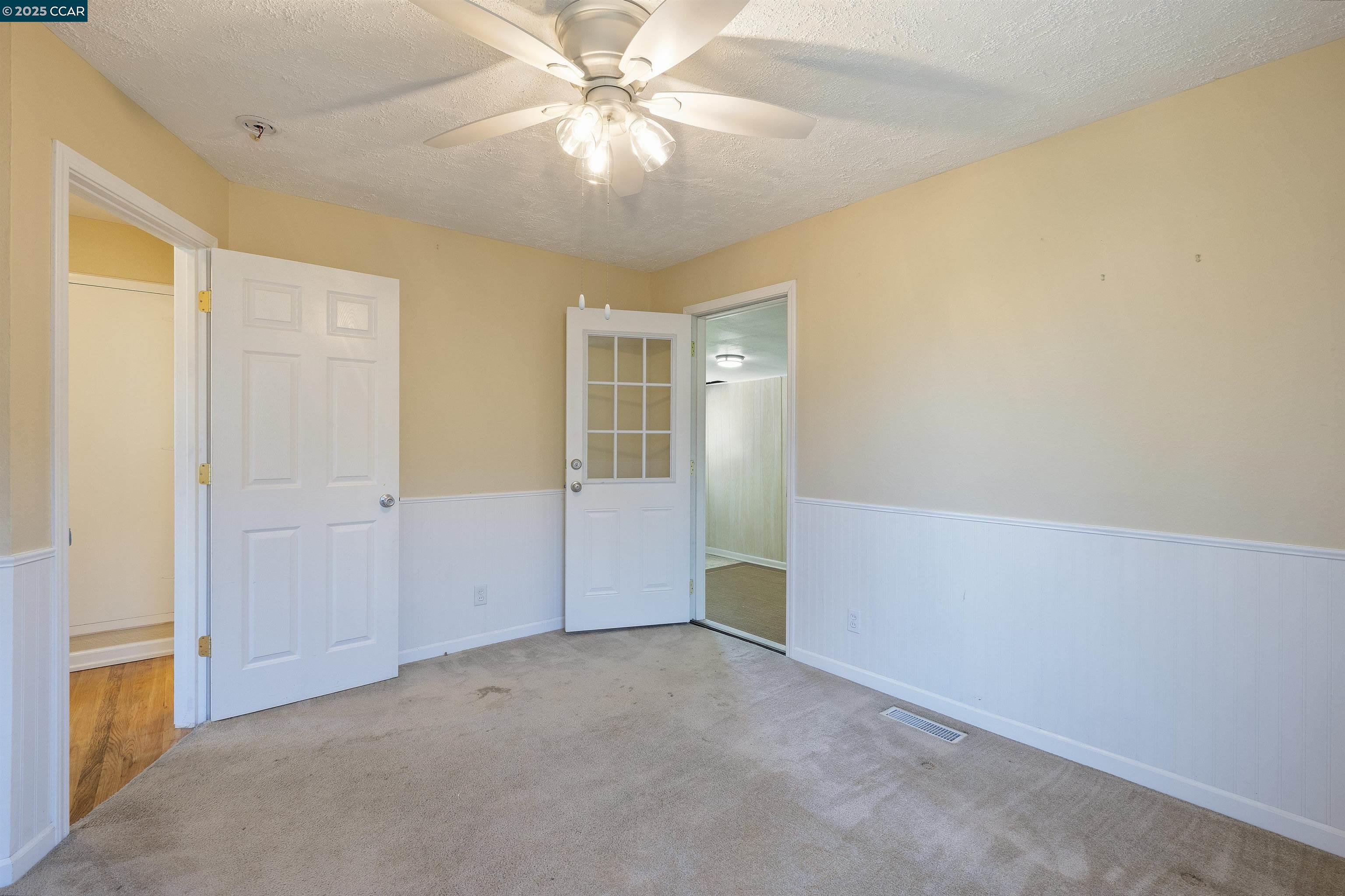 917 Laurel Way