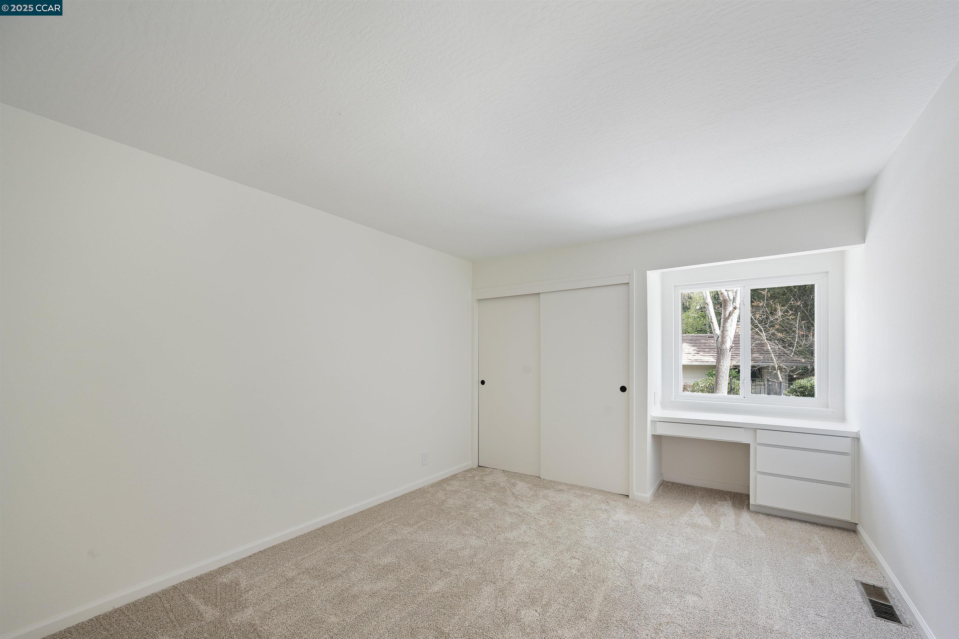 2212 Nelda Way