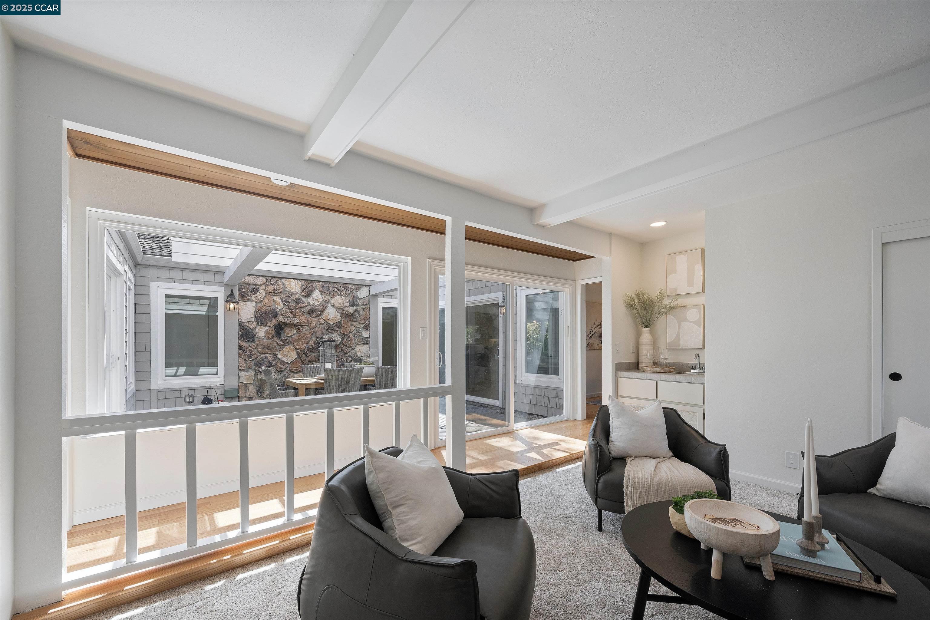 2212 Nelda Way