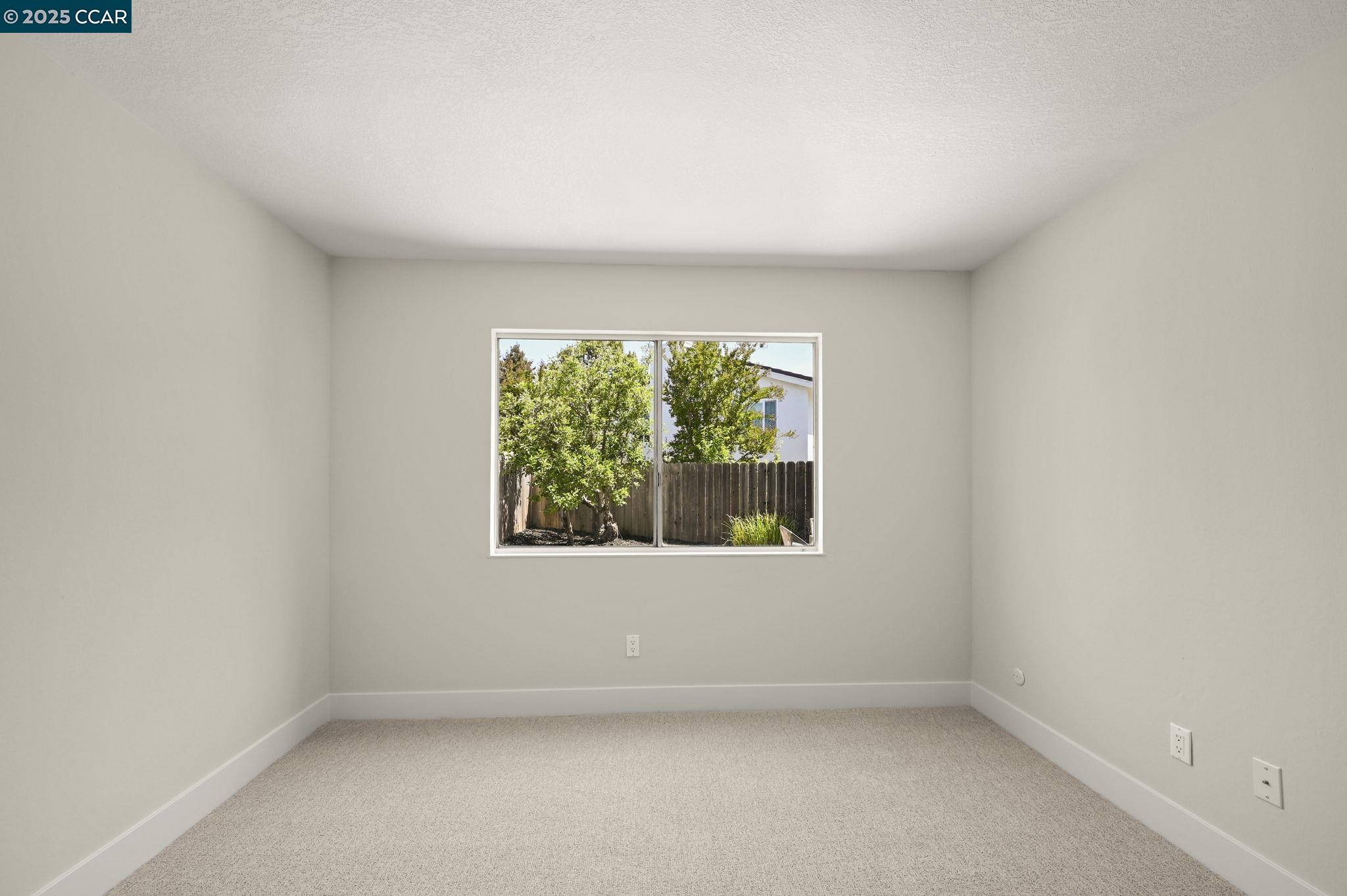 125 Laredo Ct