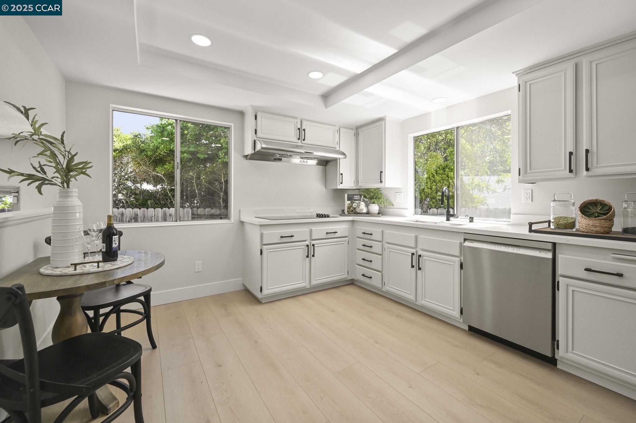 125 Laredo Ct