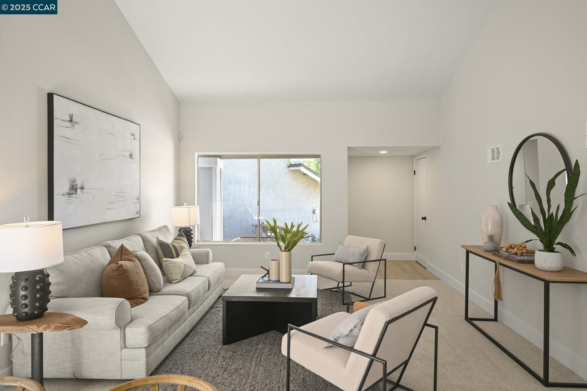 125 Laredo Ct