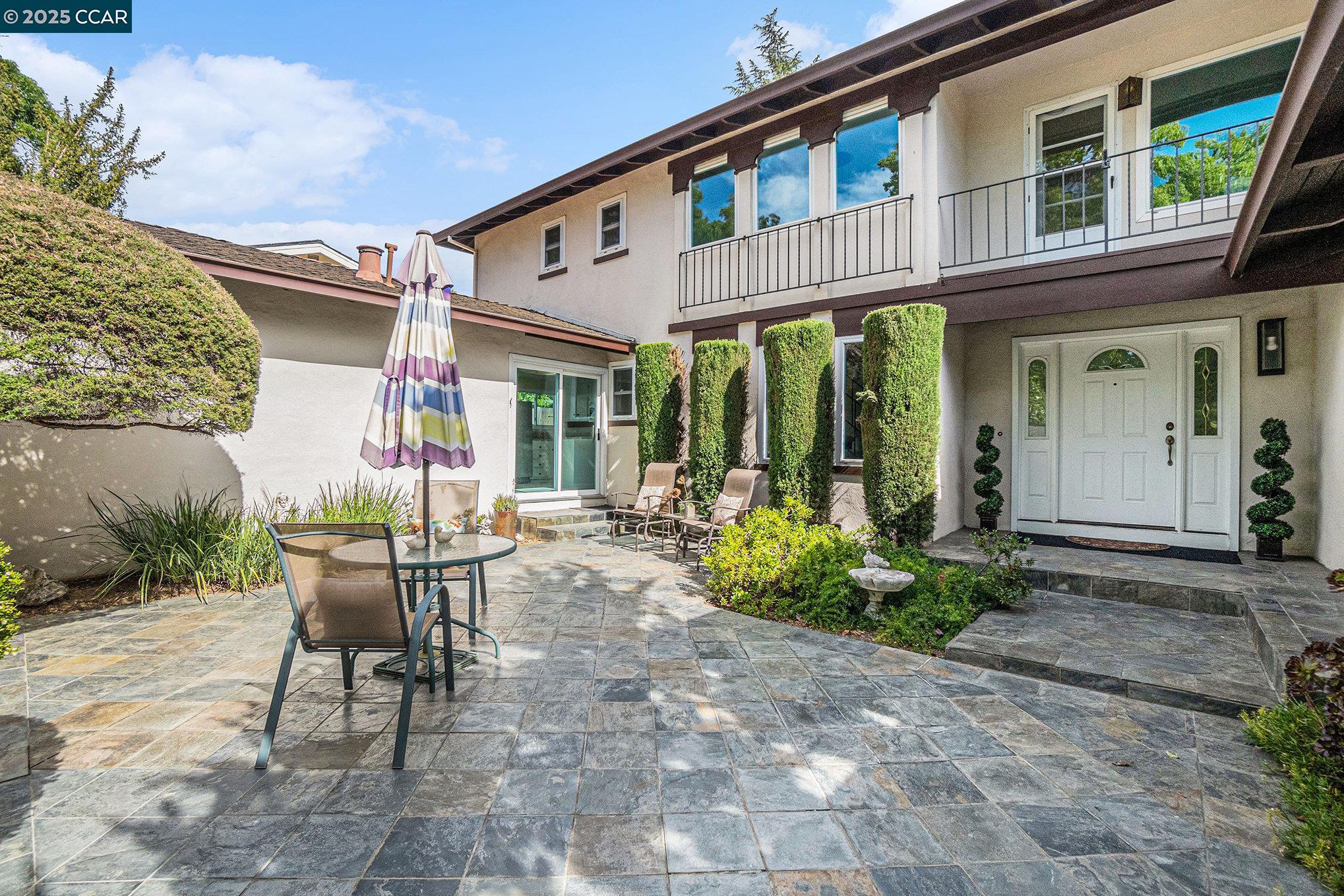 3257 Inverness Dr