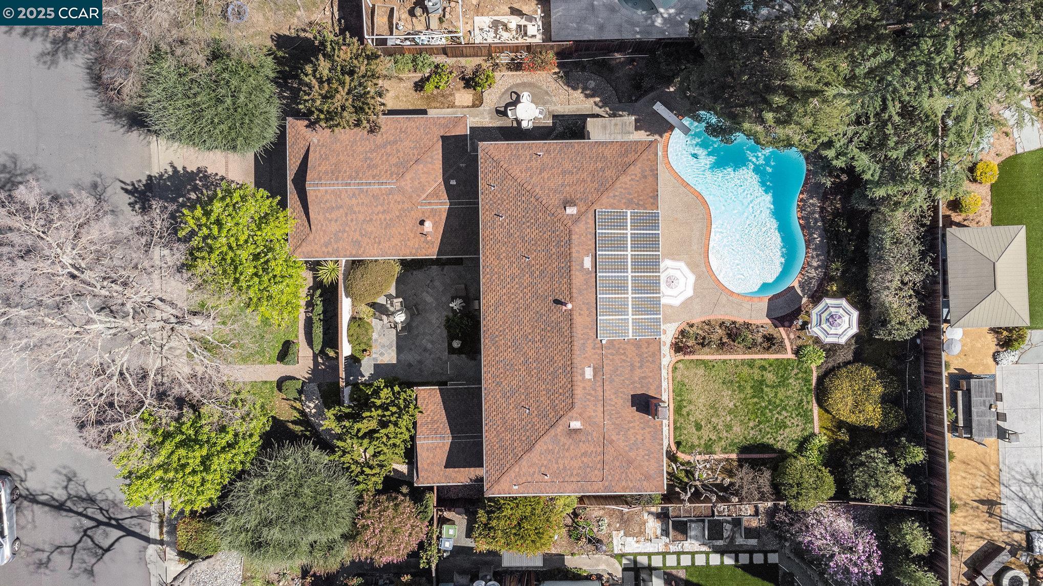 3257 Inverness Dr