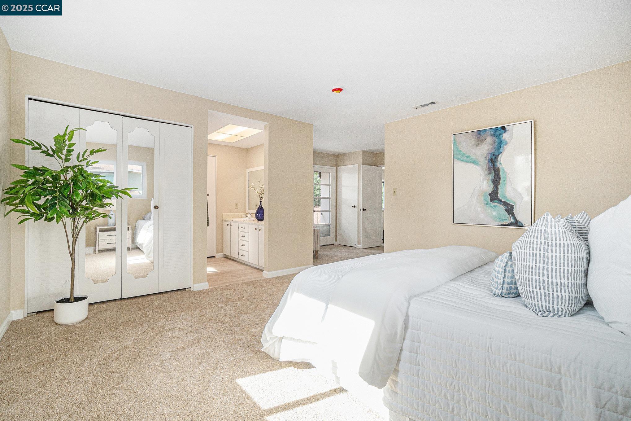 3257 Inverness Dr