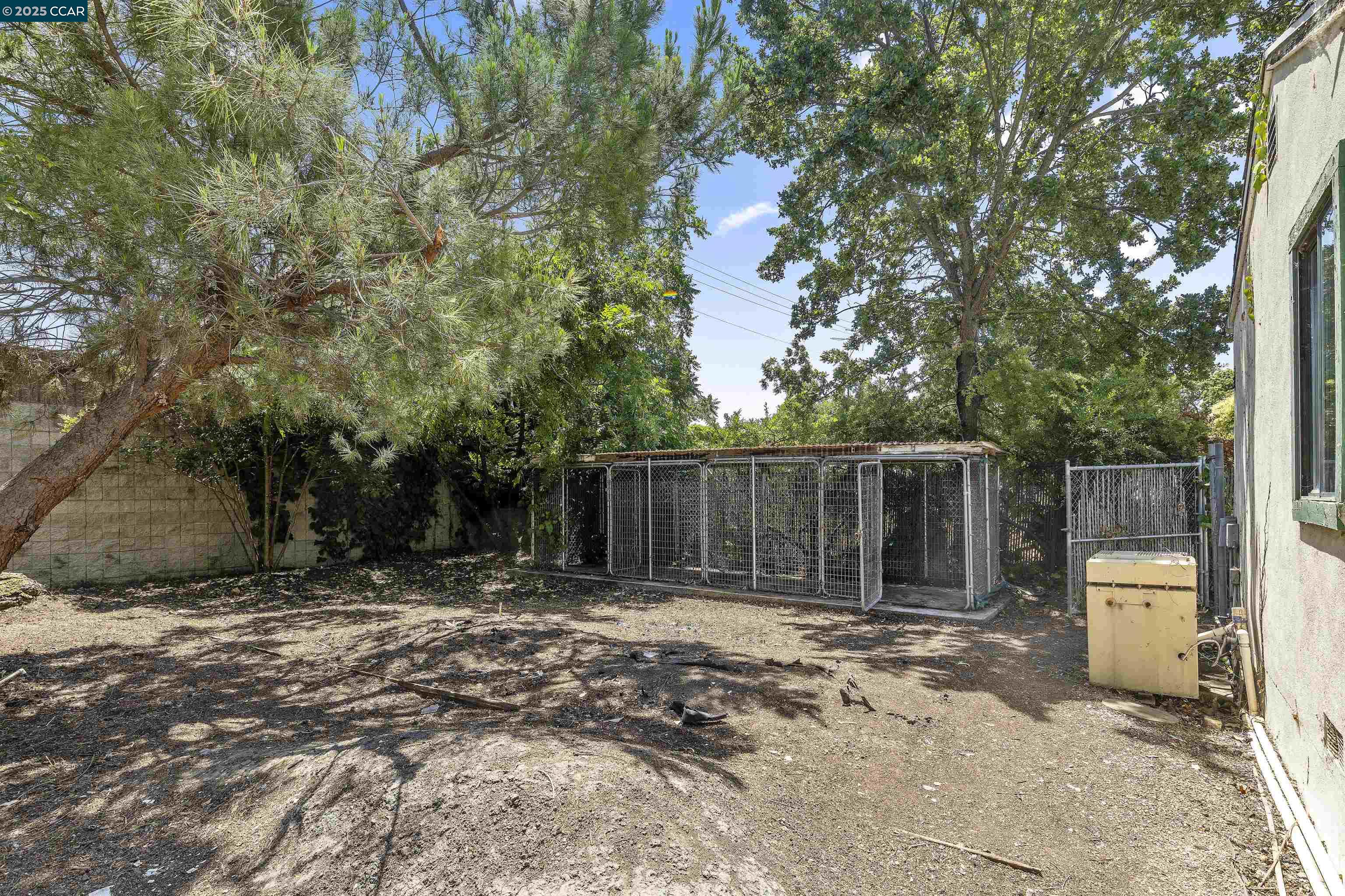 1033 Esther Dr