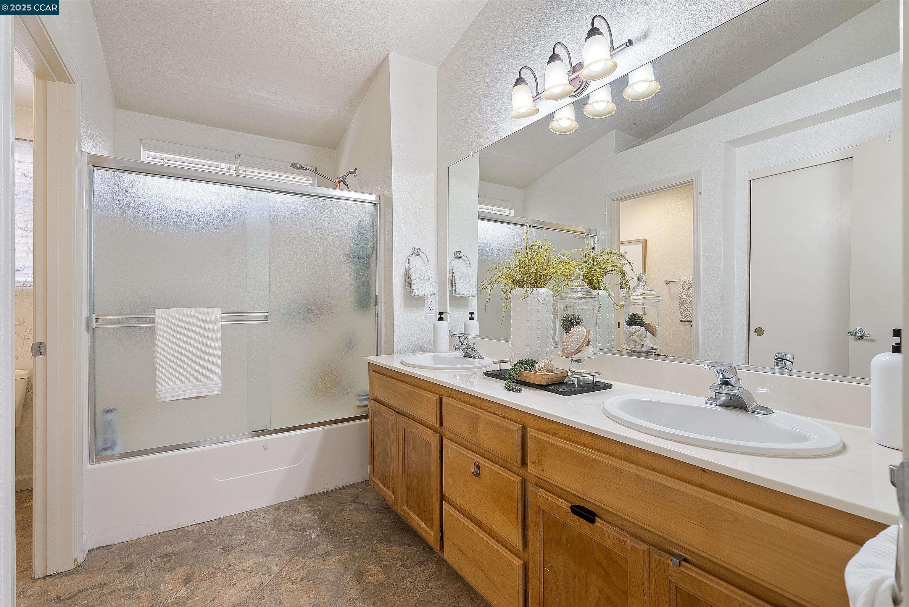 5176 Tehachapi Way