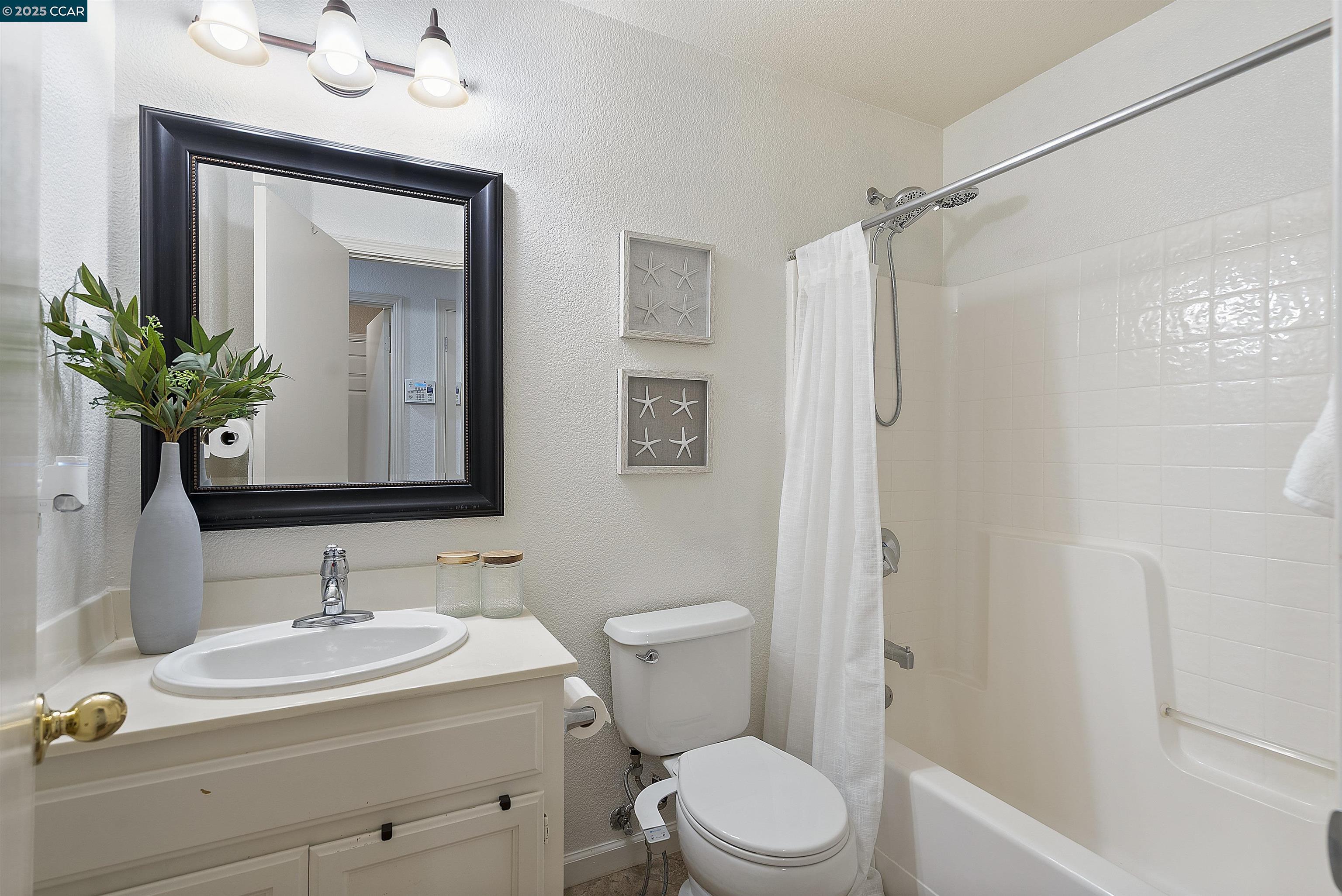 5176 Tehachapi Way