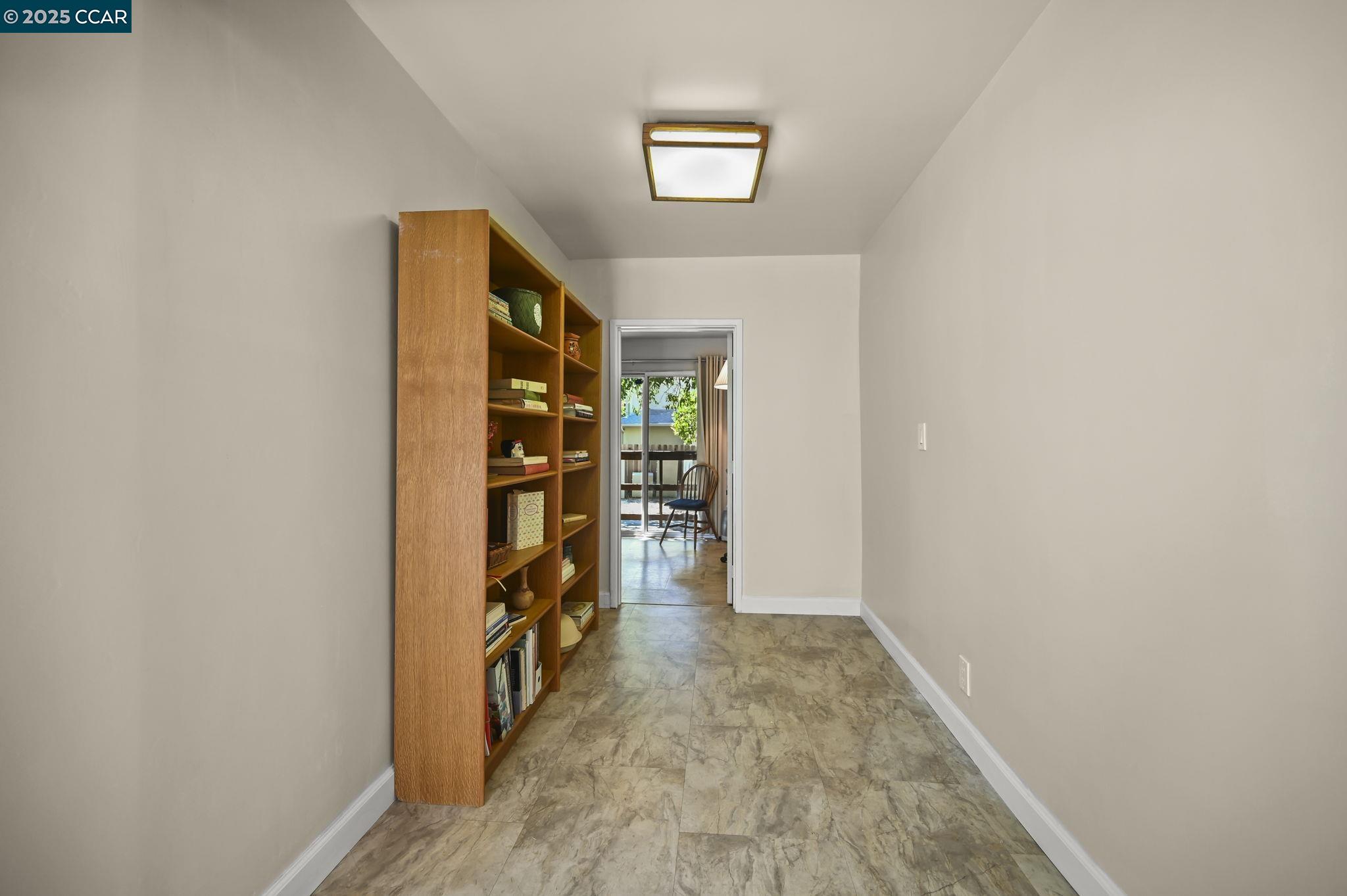 865 Walnut Ave