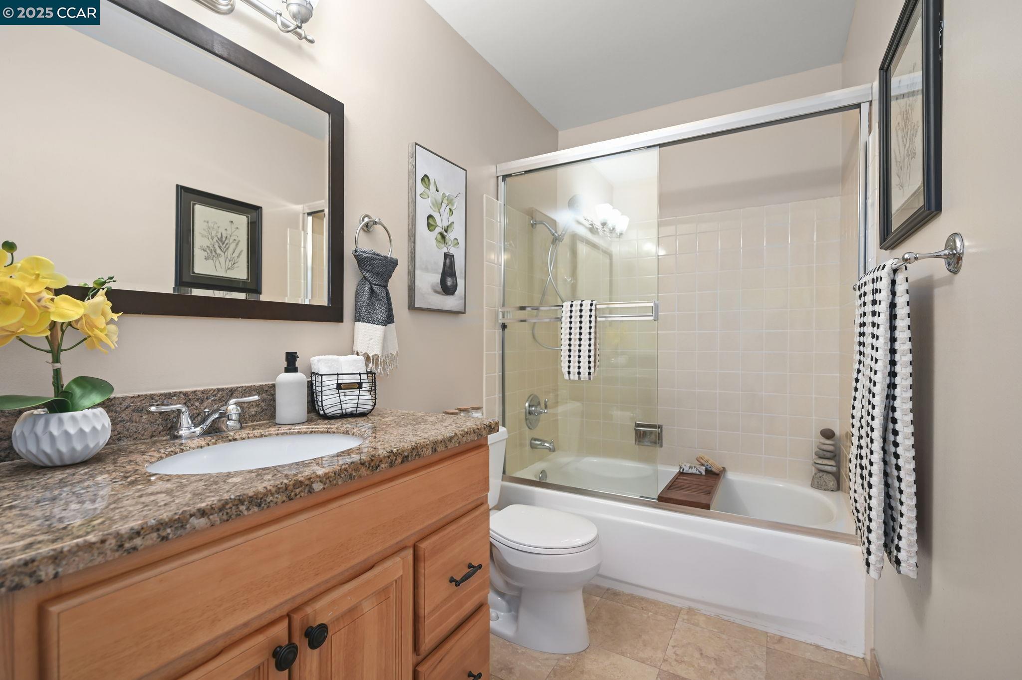 295 Kinross Dr