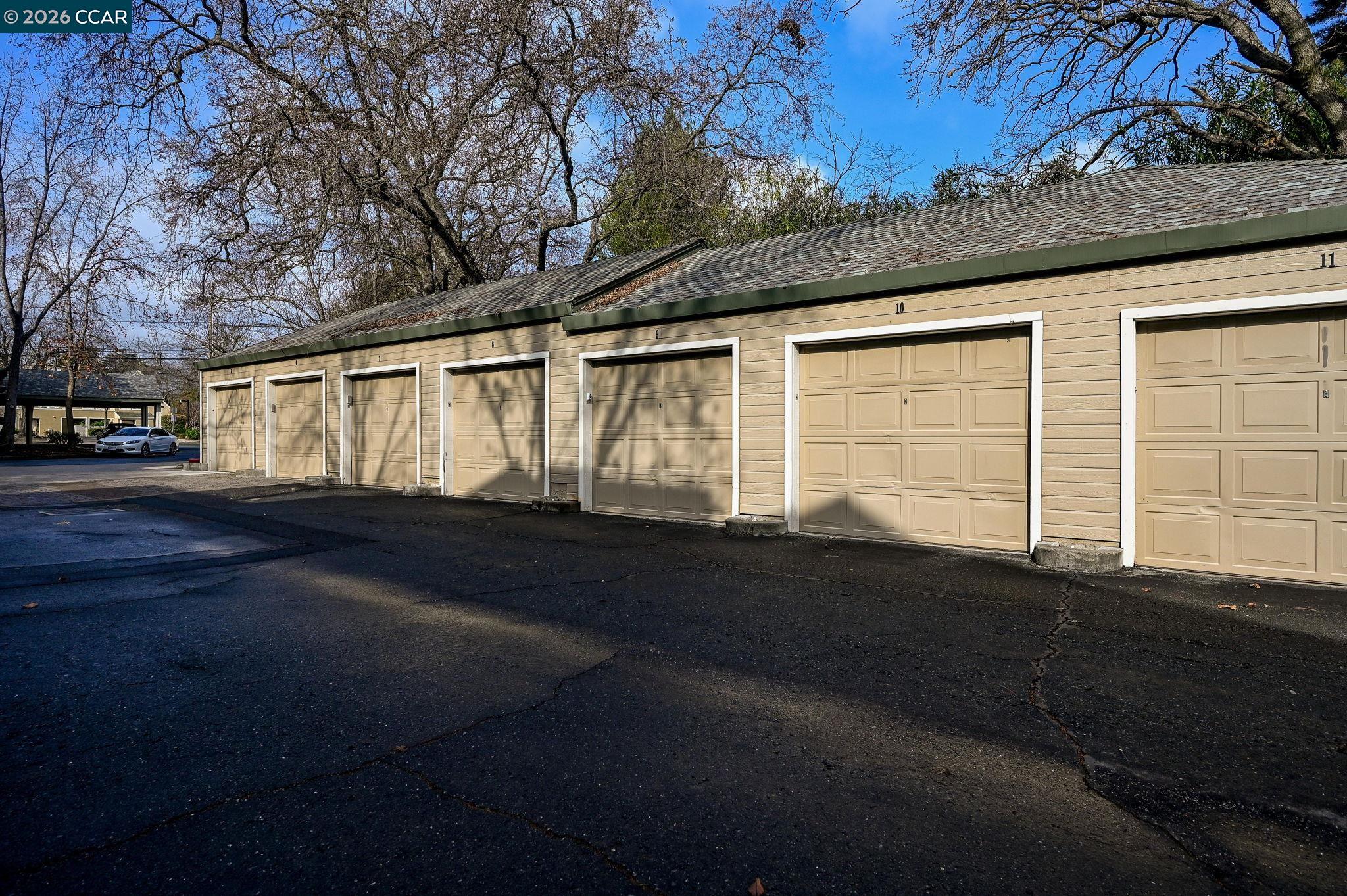 2550 Oak Rd. # 108