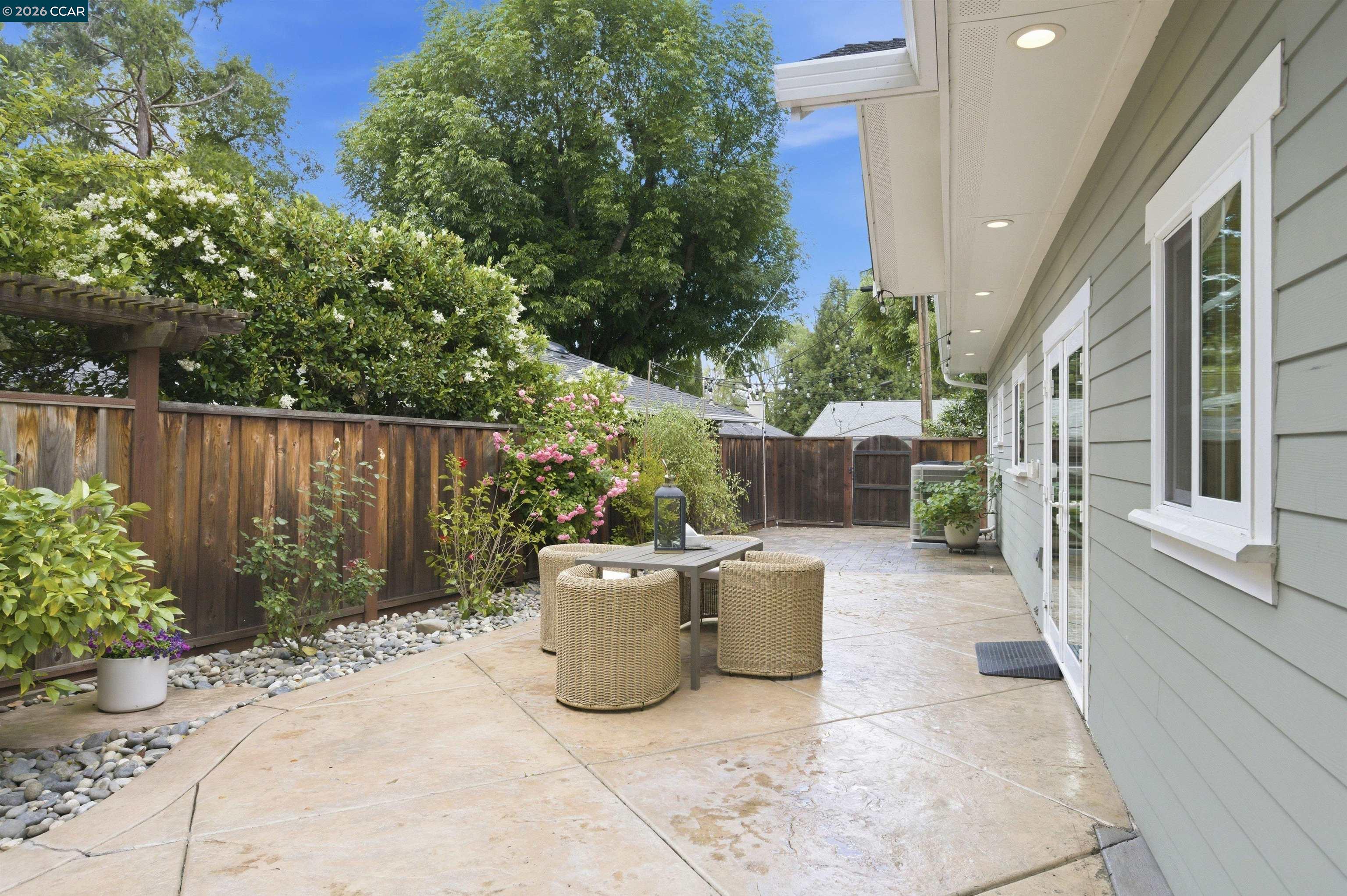 1742 Mary Dr