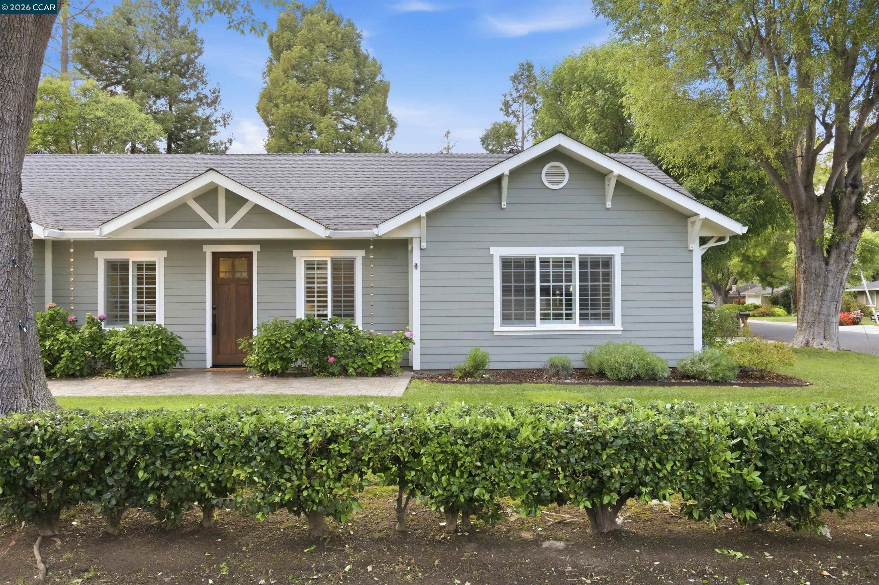 1742 Mary Dr