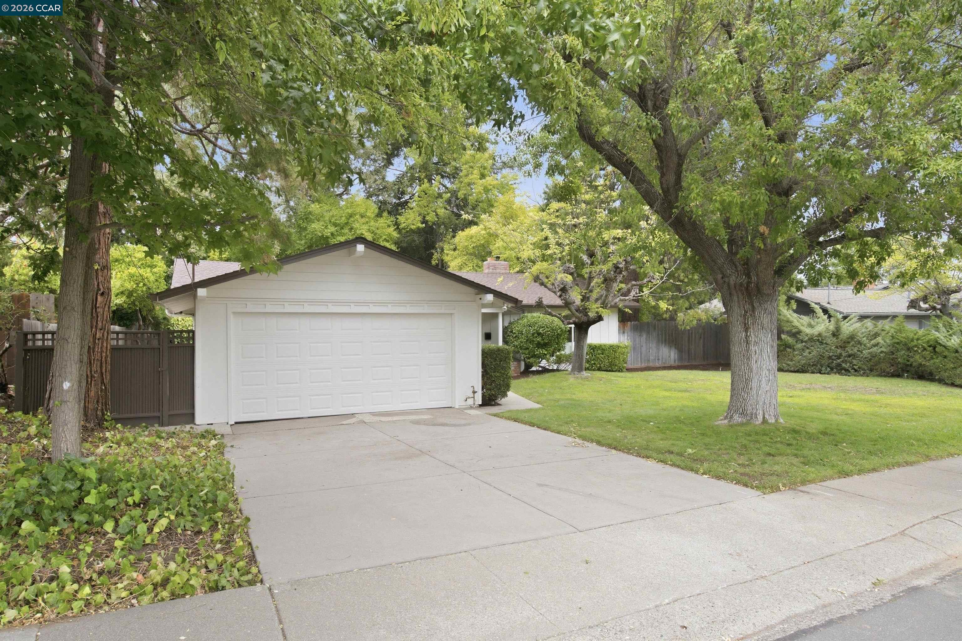 2005 Westover Dr