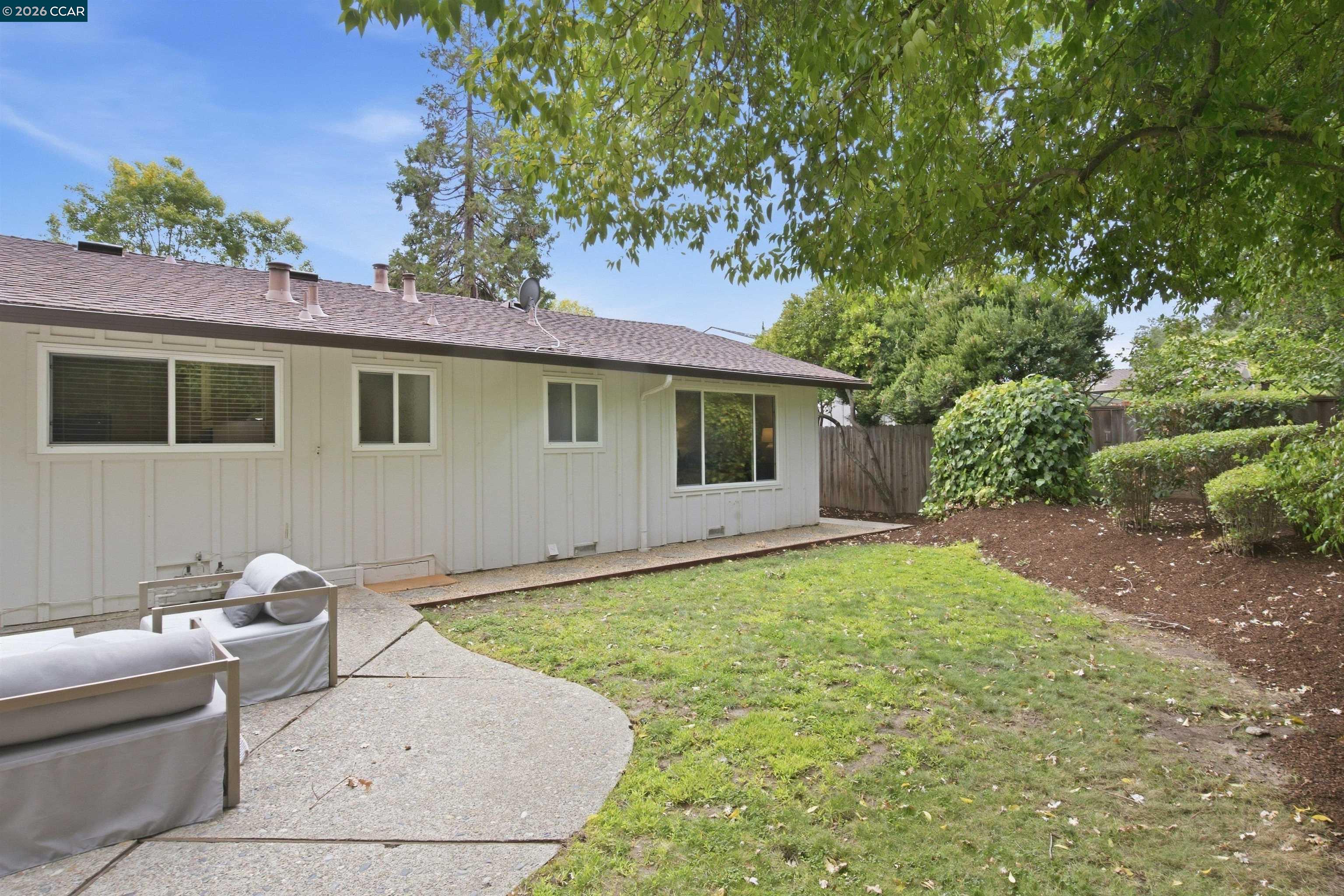 2005 Westover Dr