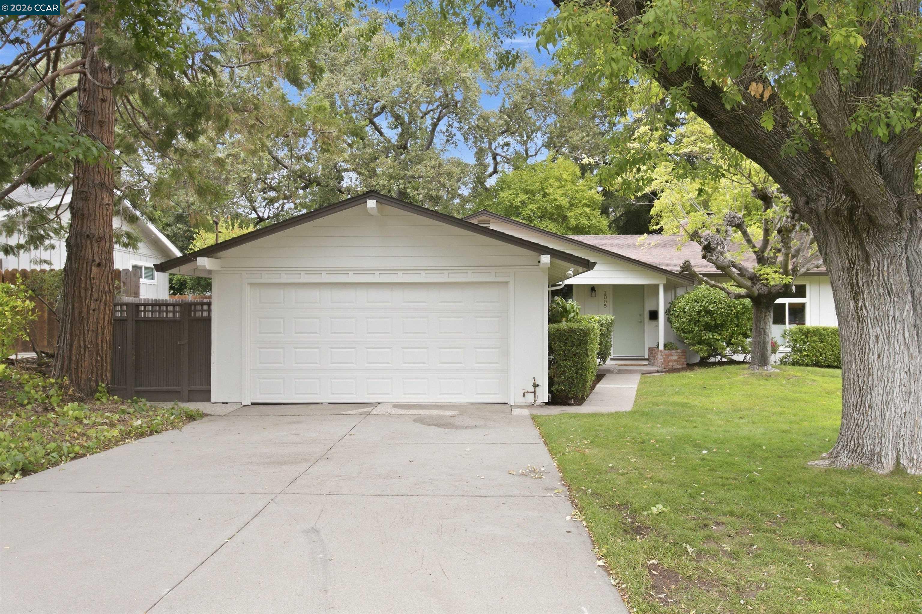 2005 Westover Dr