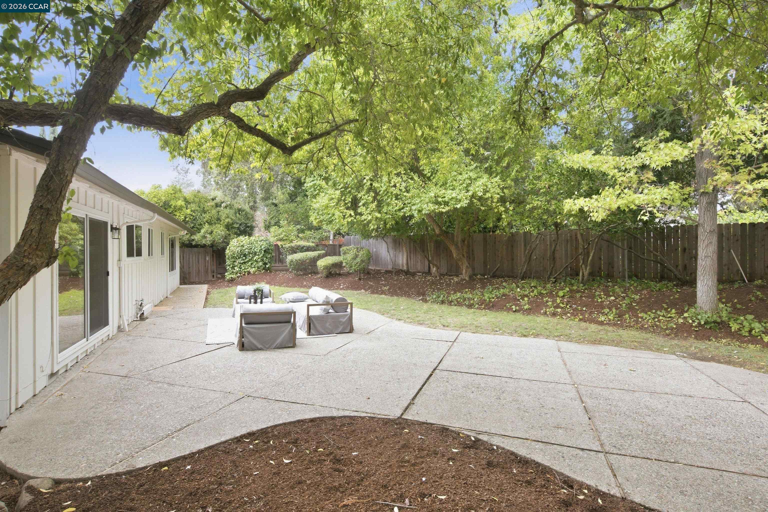 2005 Westover Dr