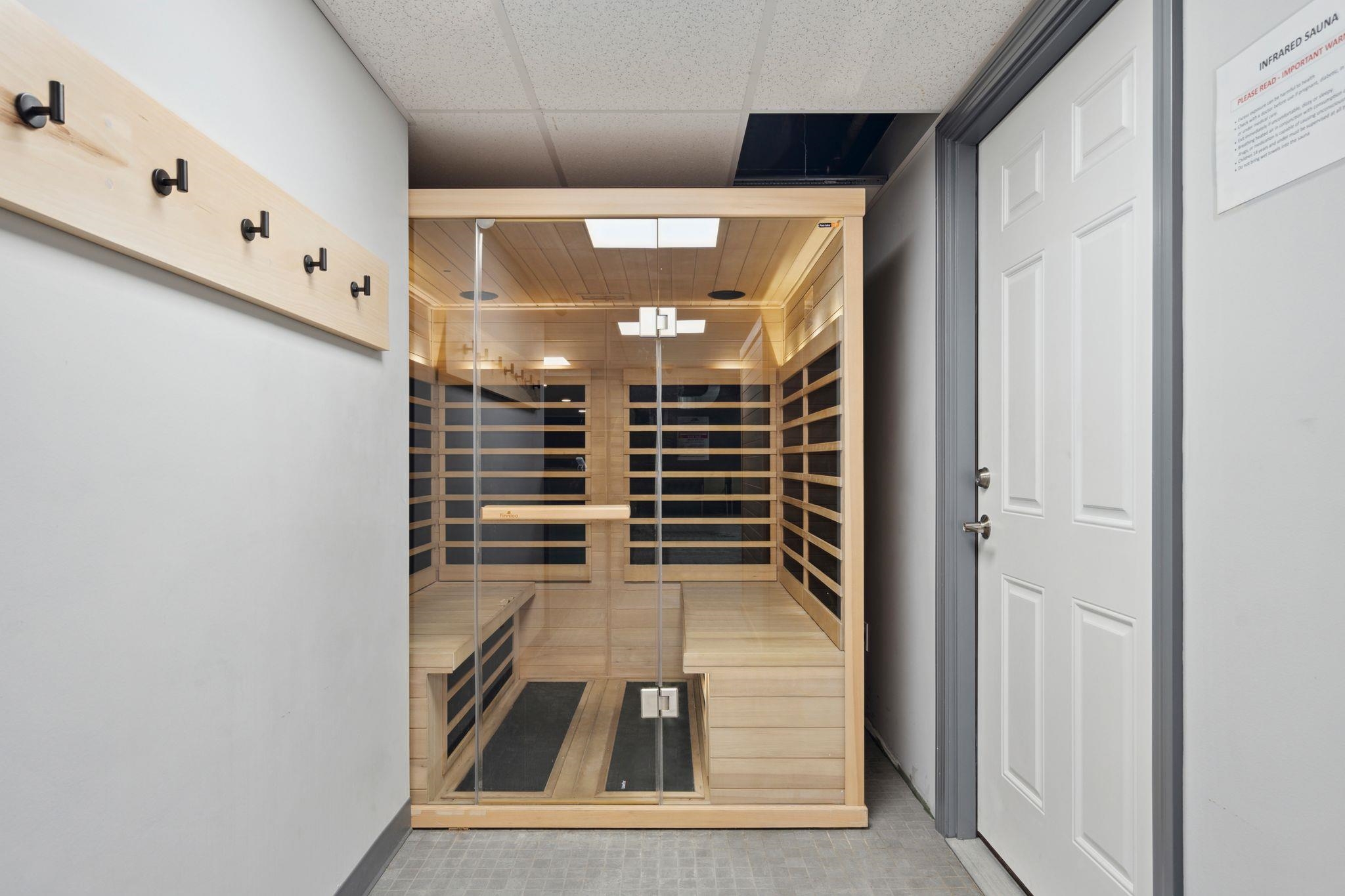 135 E Mountain Road Unit: 1A8