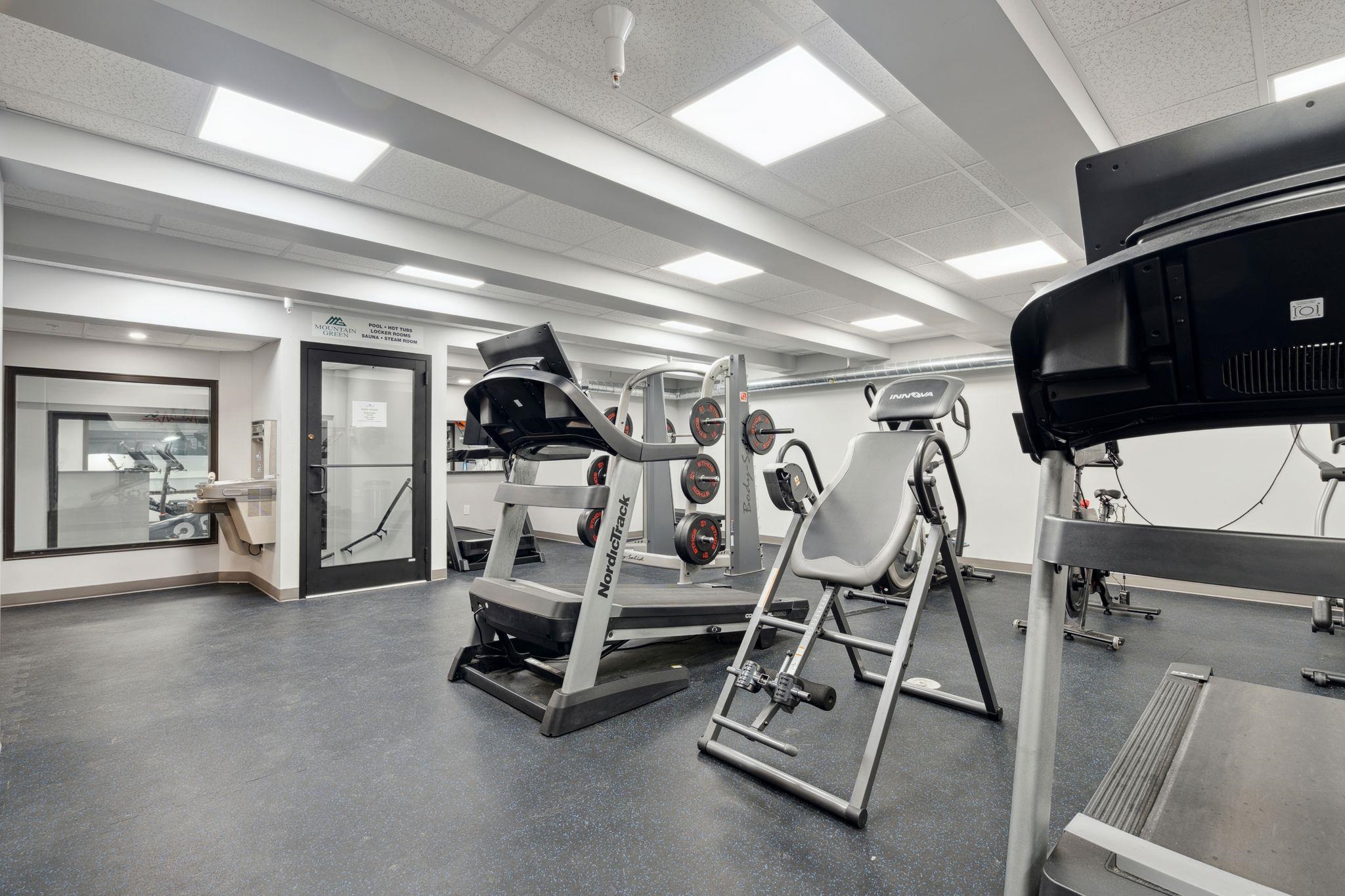 135 E Mountain Road Unit: 1A8