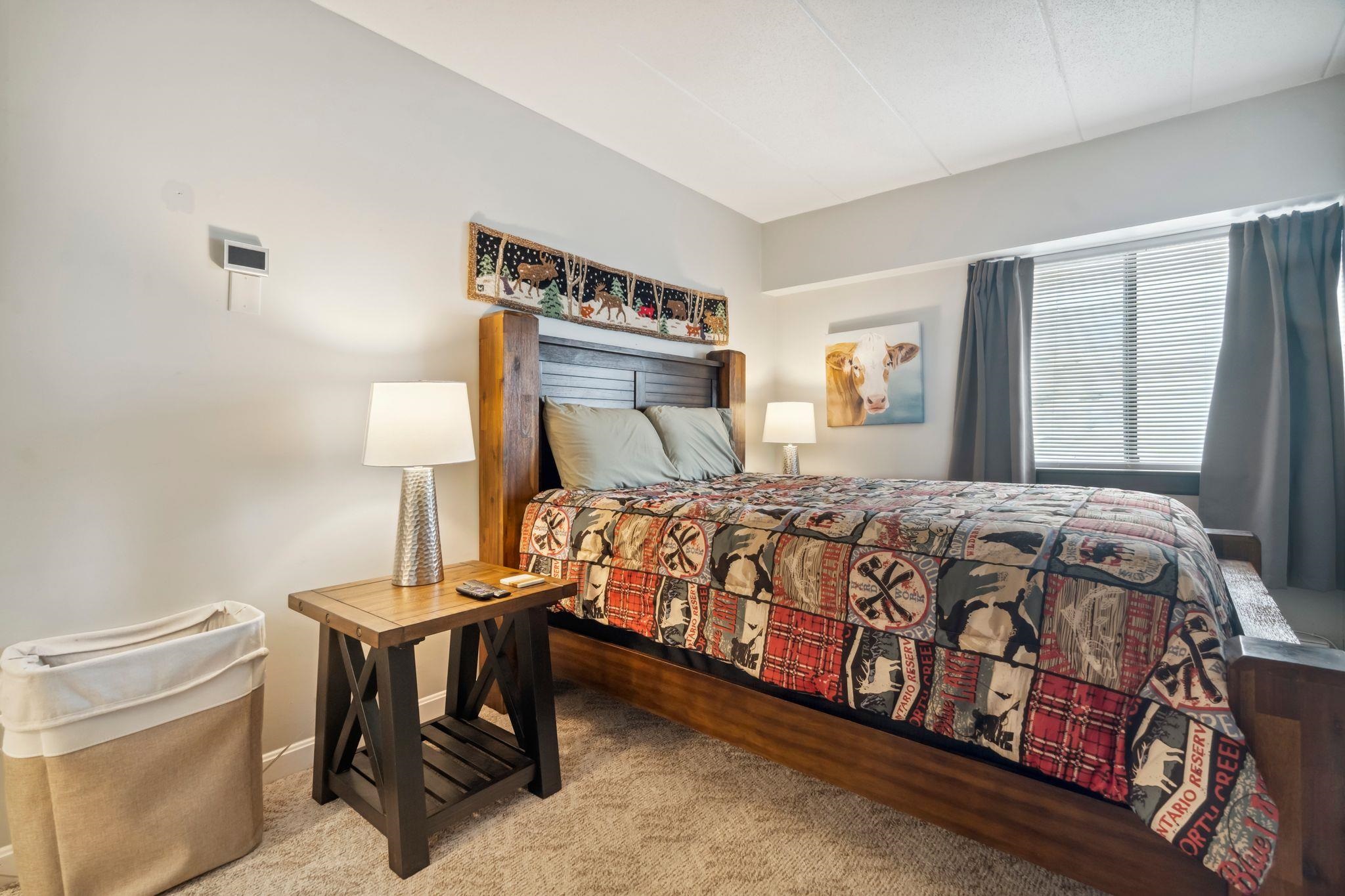 135 E Mountain Road Unit: 1A9