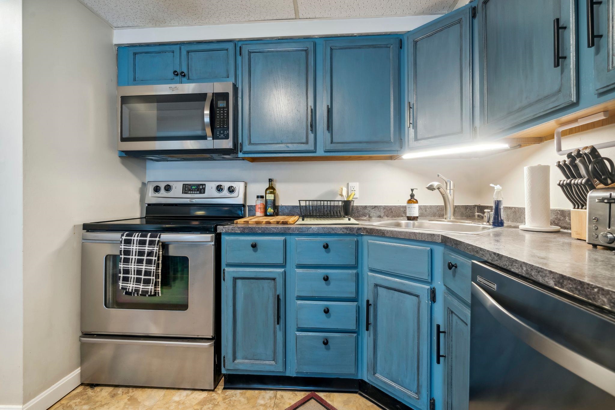 135 E Mountain Road Unit: 1A9