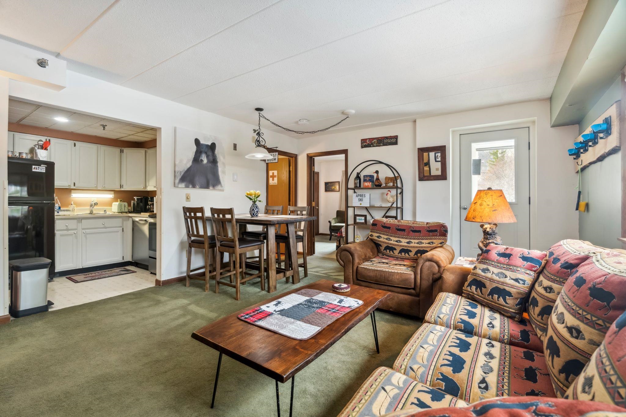 137 E Mountain Road Unit: 2D6