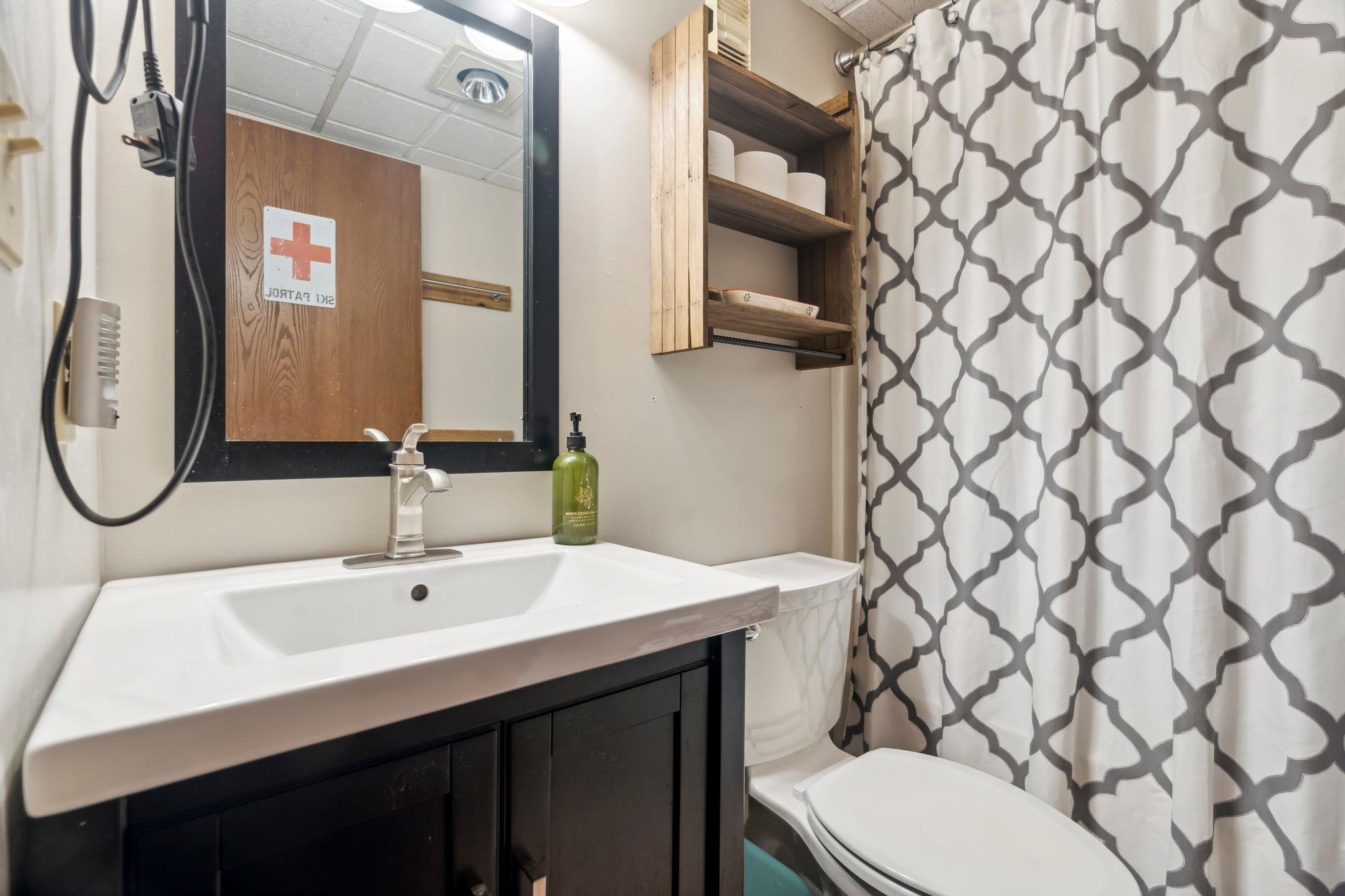 137 E Mountain Road Unit: 2D6