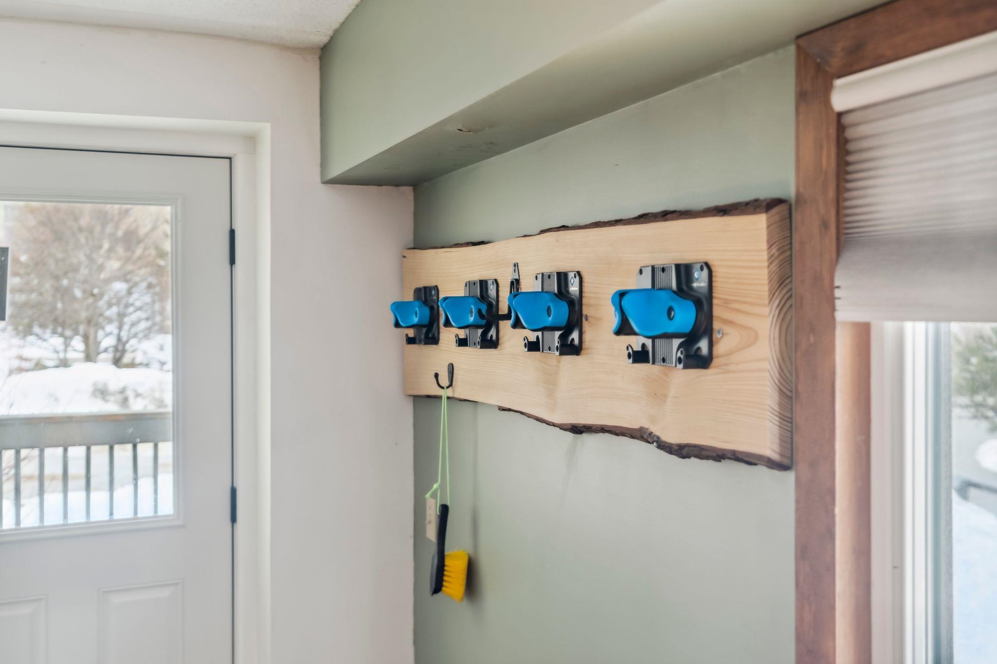 137 E Mountain Road Unit: 2D6