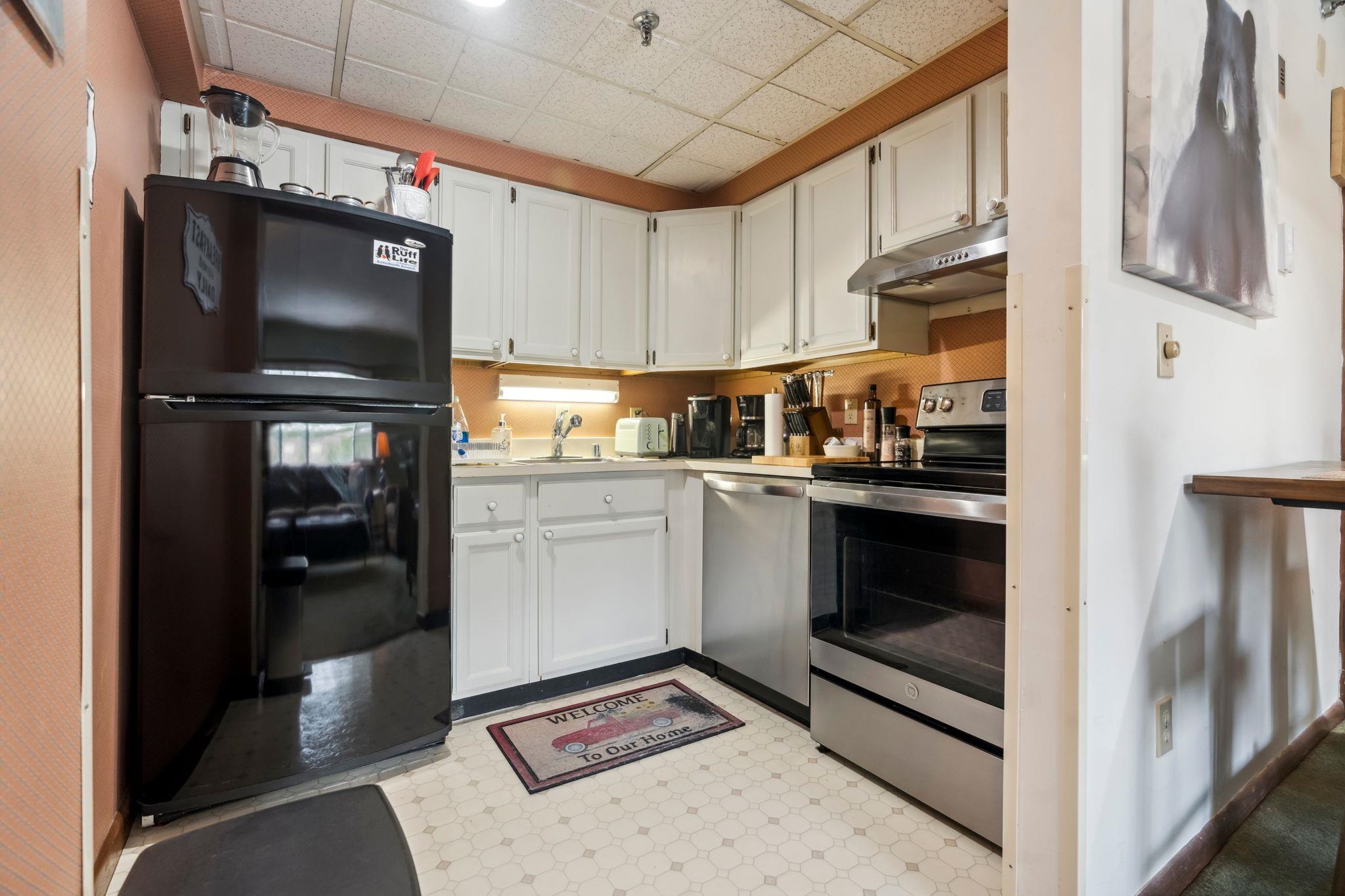 137 E Mountain Road Unit: 2D6