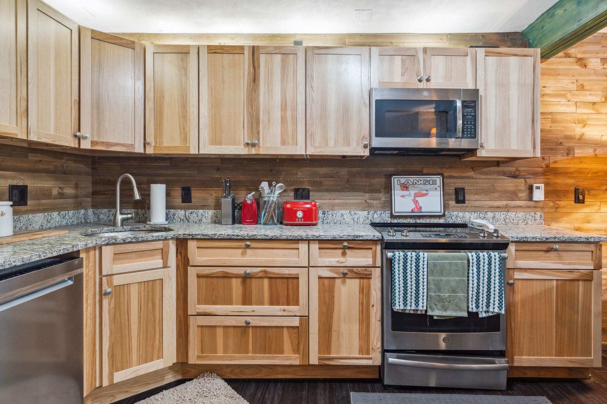 37 Gateway Court Unit: A-9