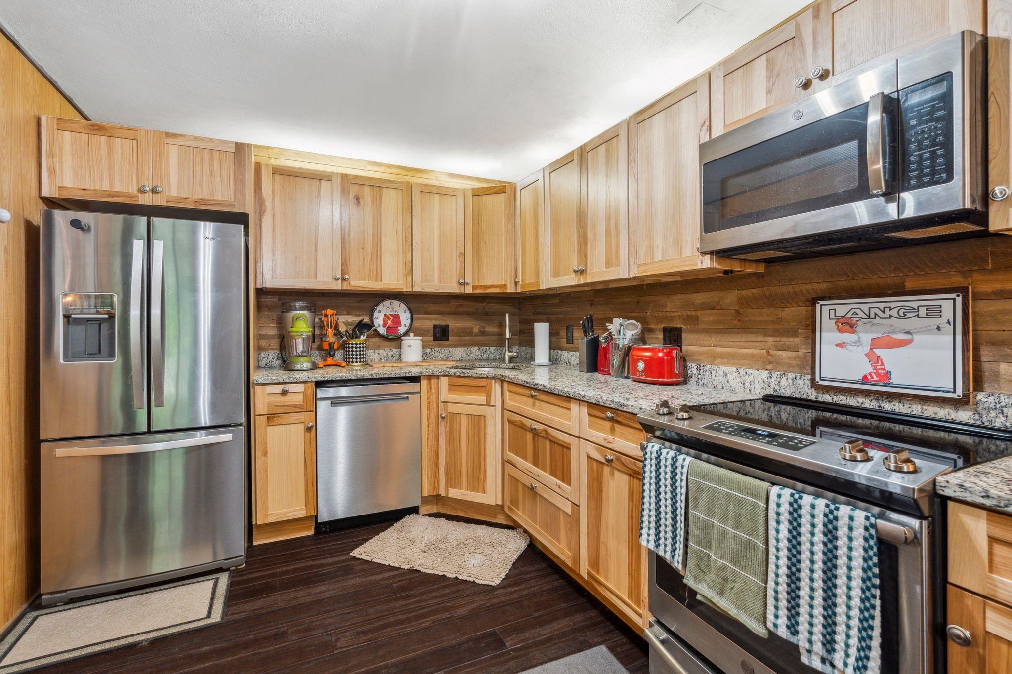 37 Gateway Court Unit: A-9