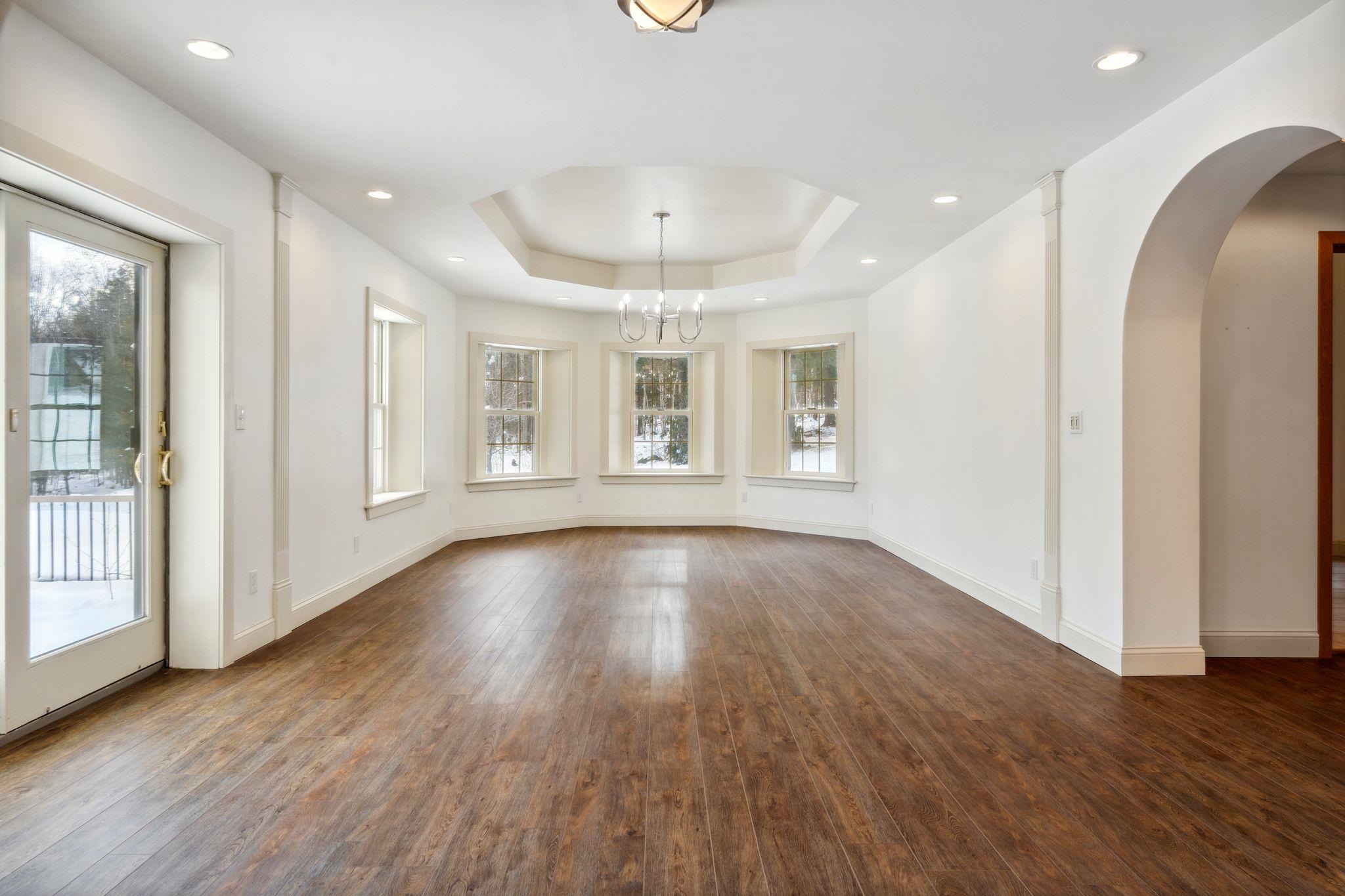 401 Center Of Town Road