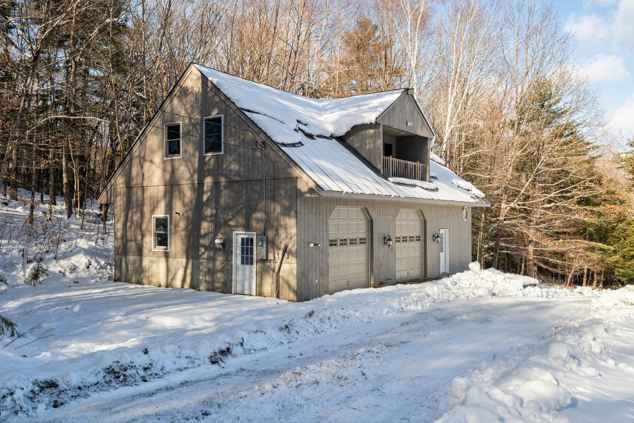 401 Center Of Town Road