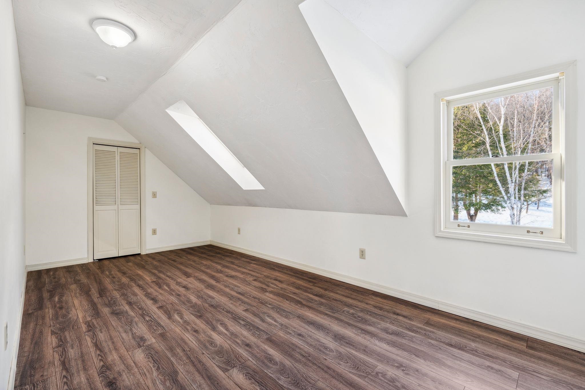 401 Center Of Town Road