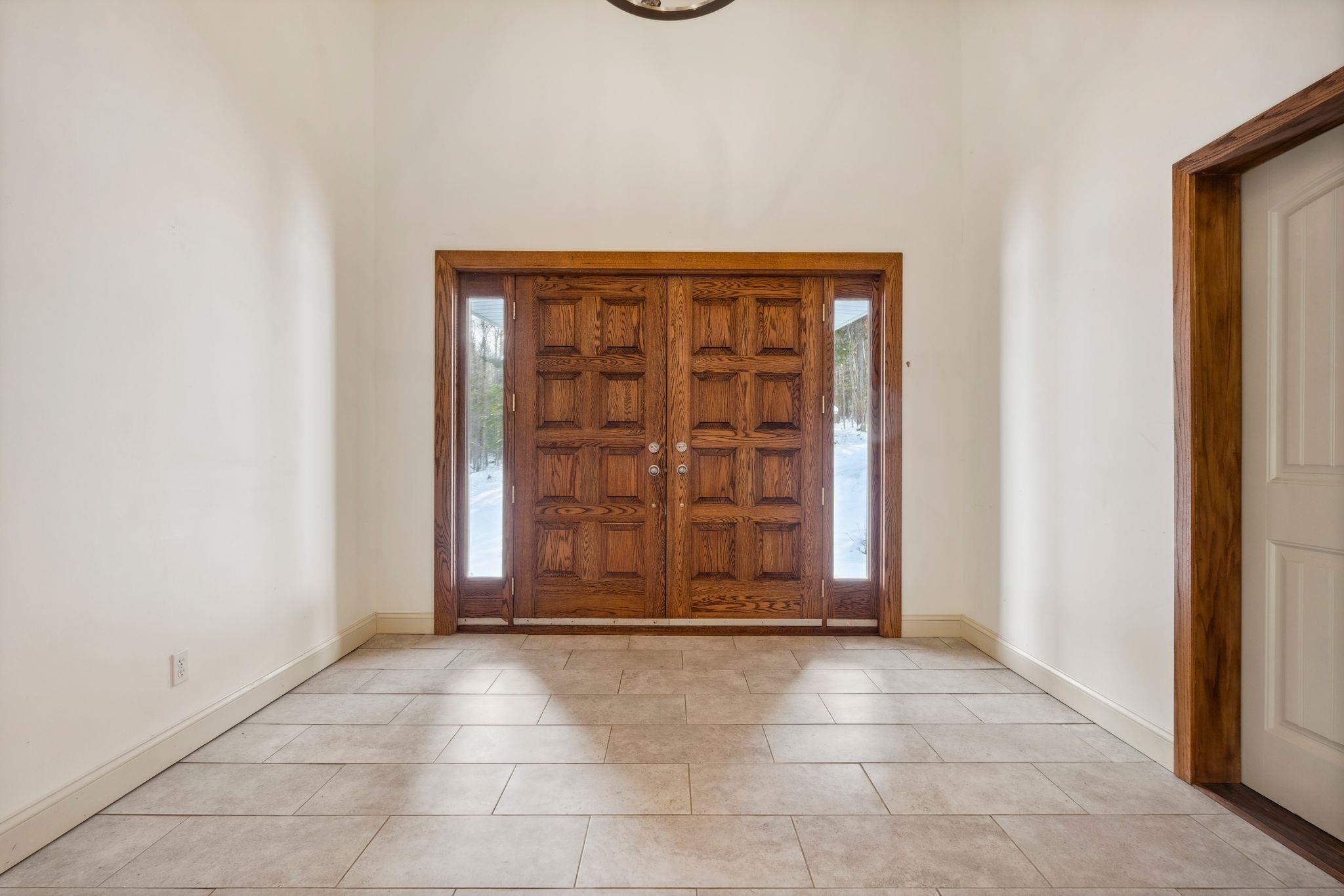 401 Center Of Town Road