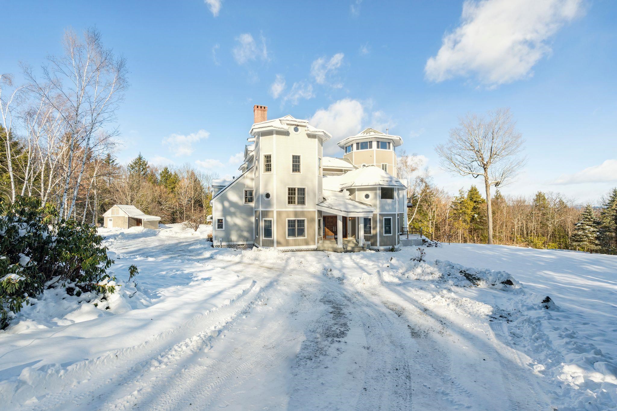 401 Center Of Town Road