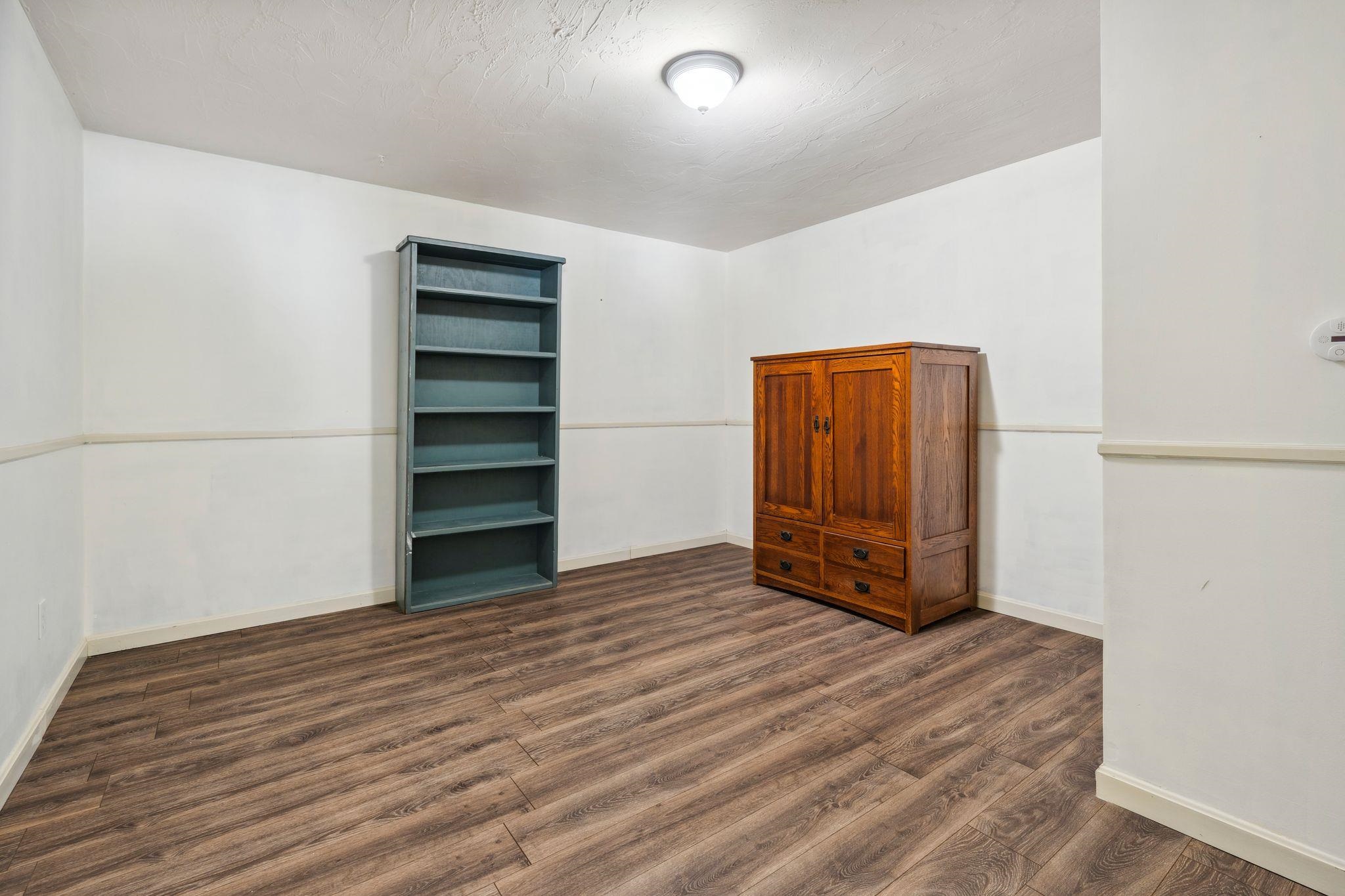 401 Center Of Town Road