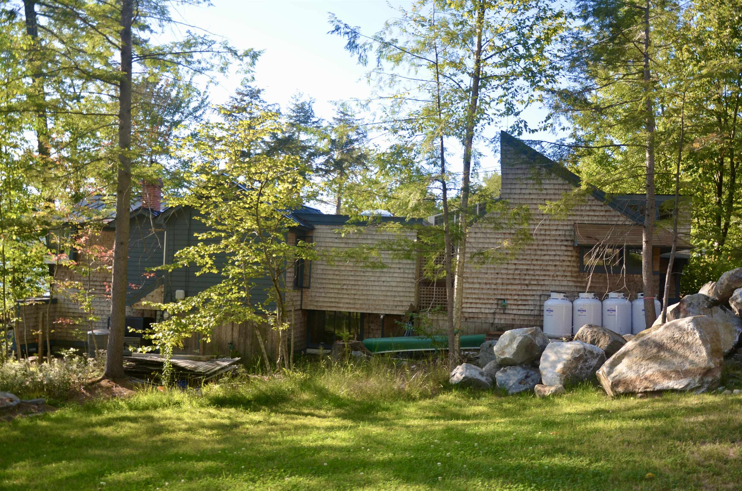 398 Shaker Boulevard