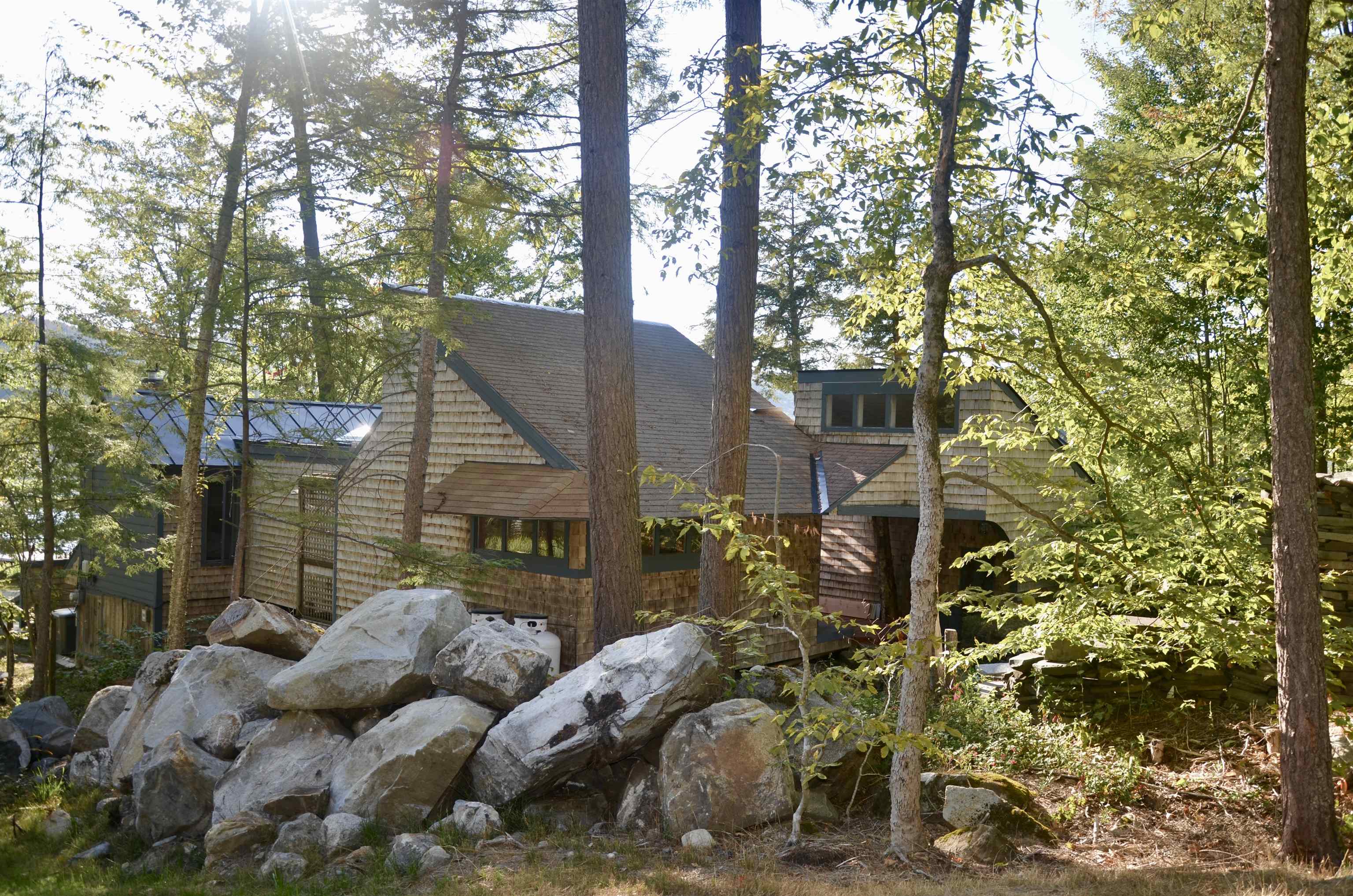 398 Shaker Boulevard