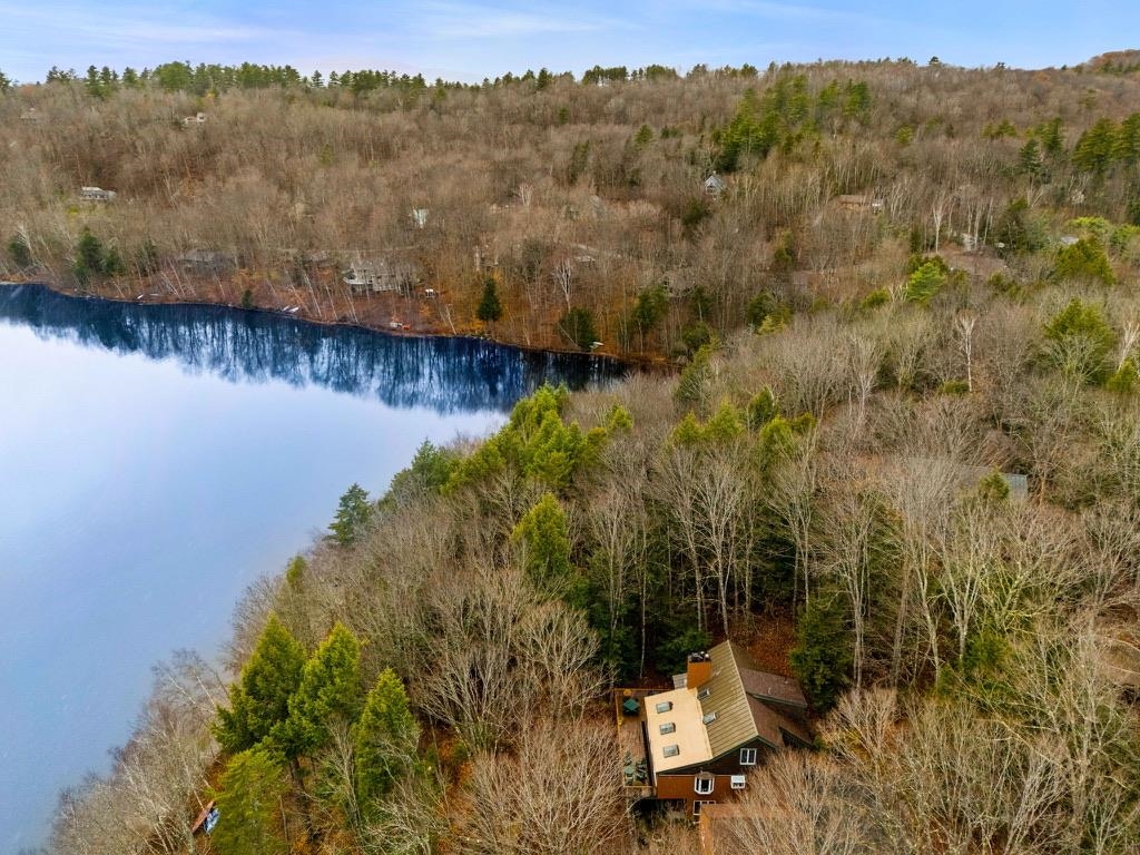 303 Road Round The Lake