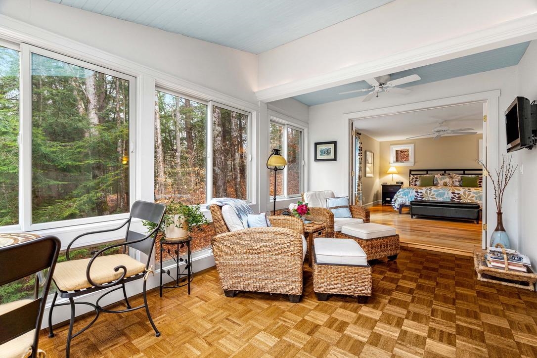 303 Road Round The Lake