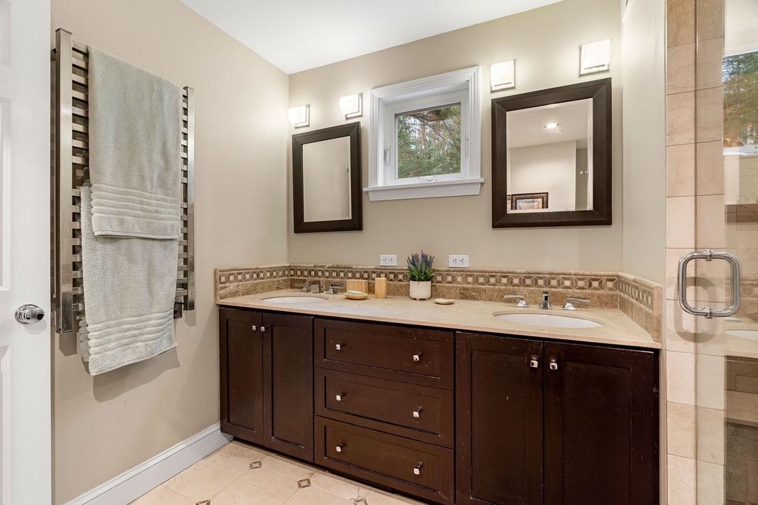 303 Road Round The Lake