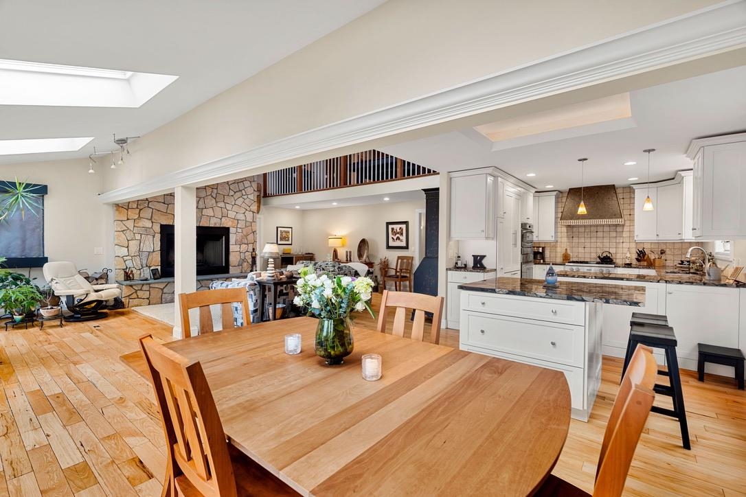 303 Road Round The Lake