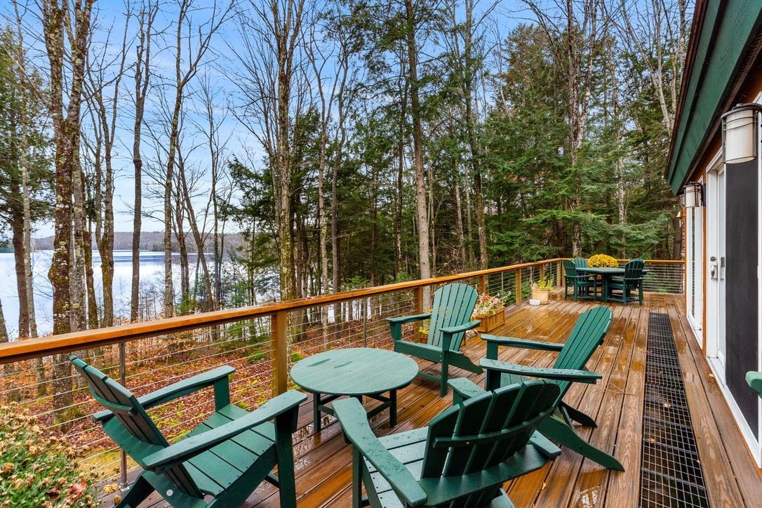 303 Road Round The Lake