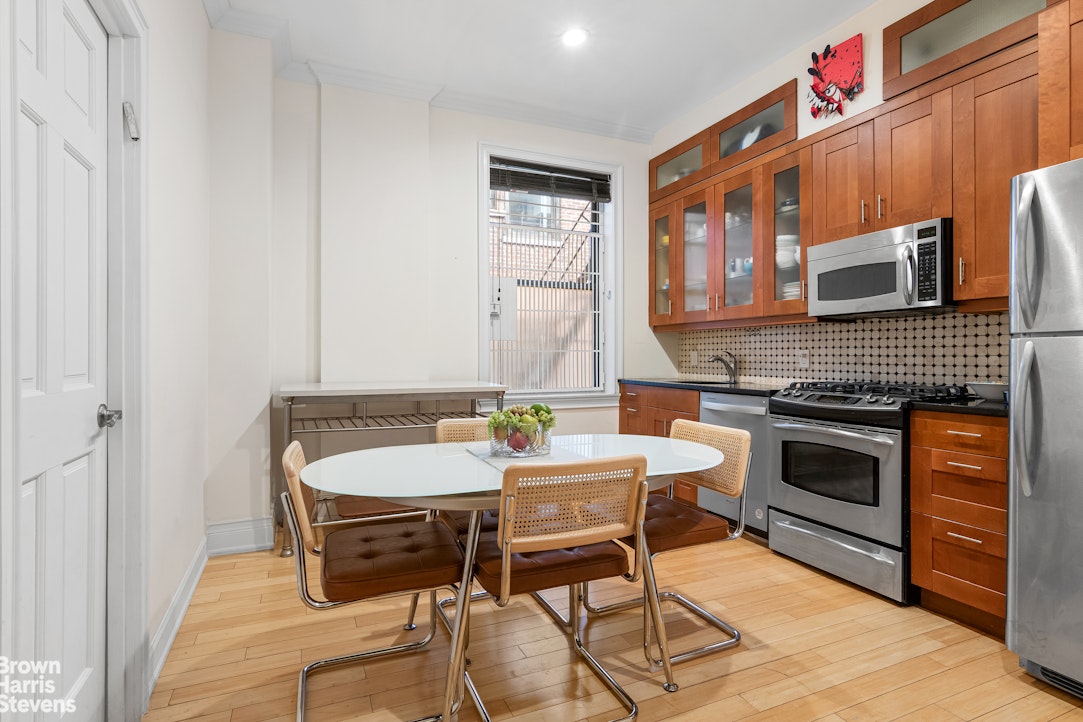 229 W 97TH Street 6E