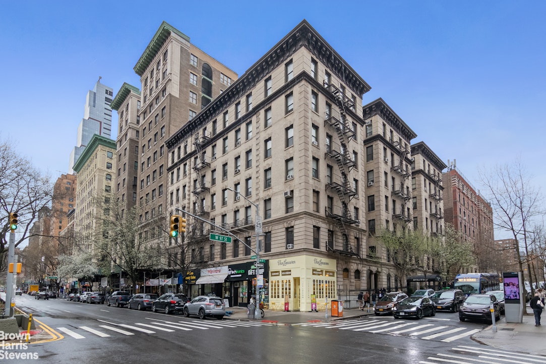 229 W 97TH Street 6E