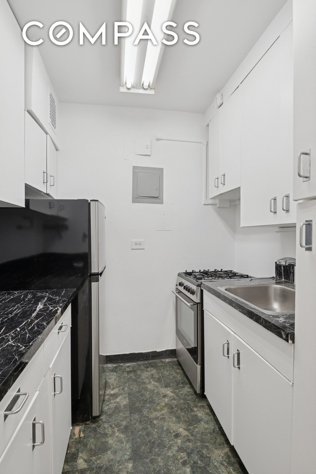 305 E 72nd Street 10G