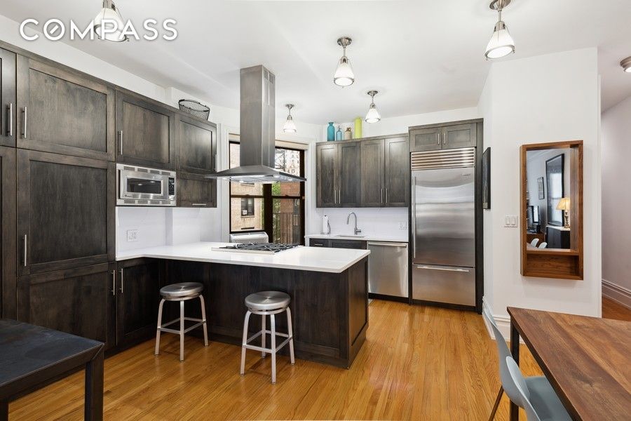 782 W End Avenue 82