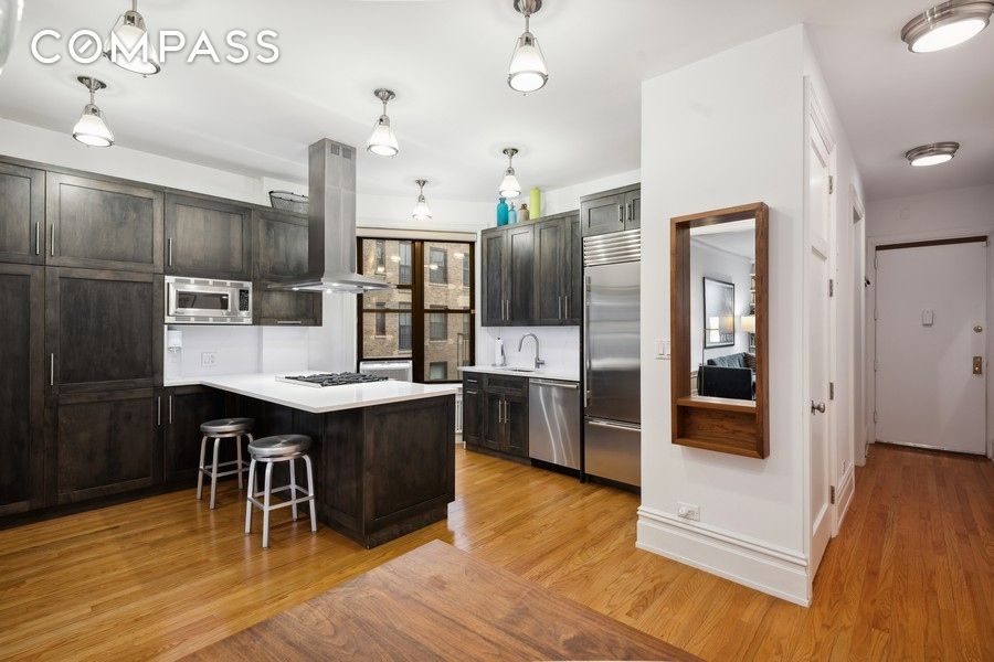 782 W End Avenue 82