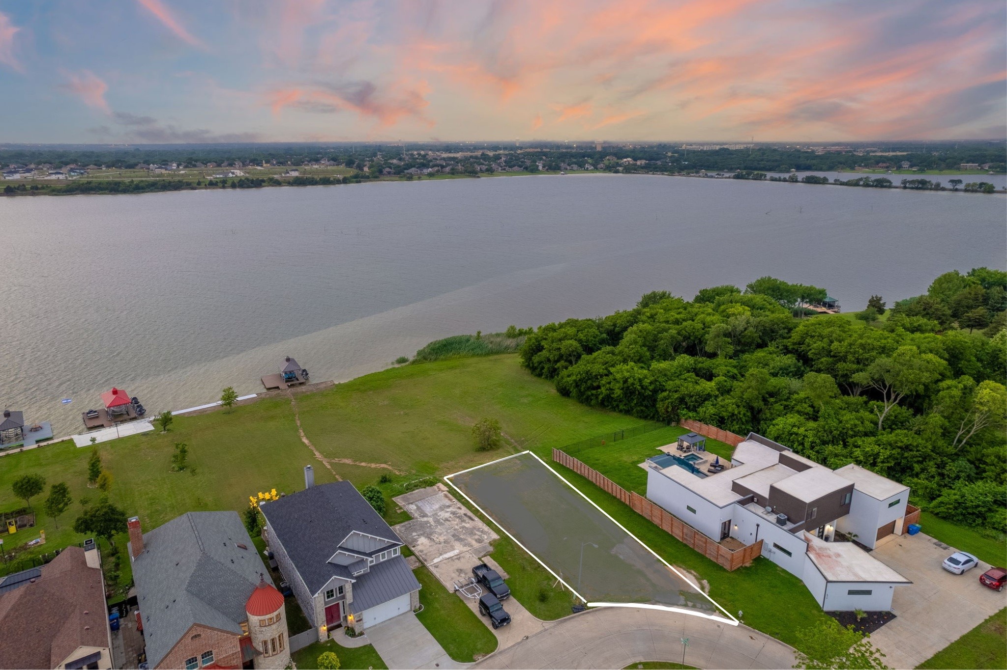 2409 Windjammer Way